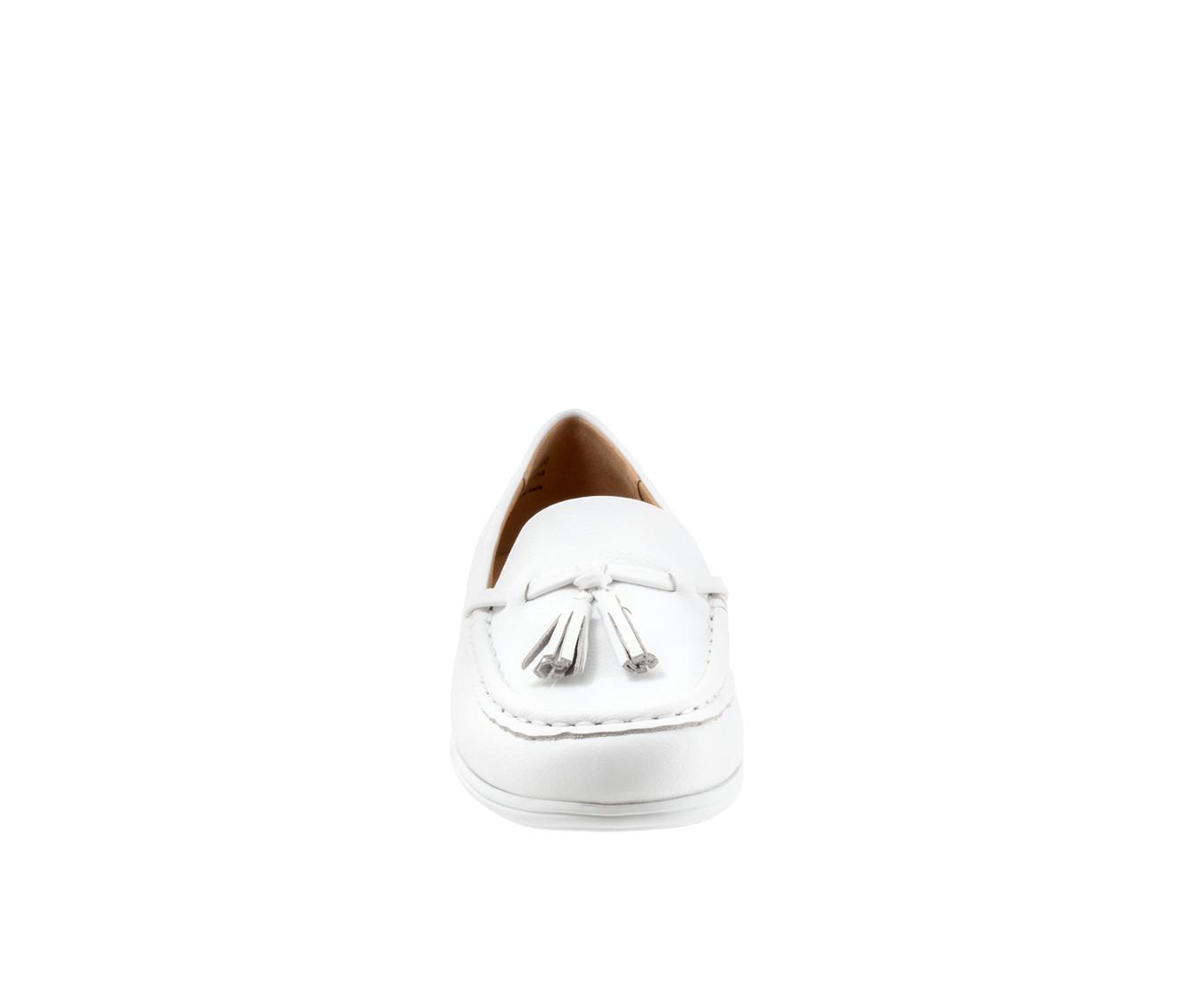 Women's Trotters Dawson Moccasin Loafers