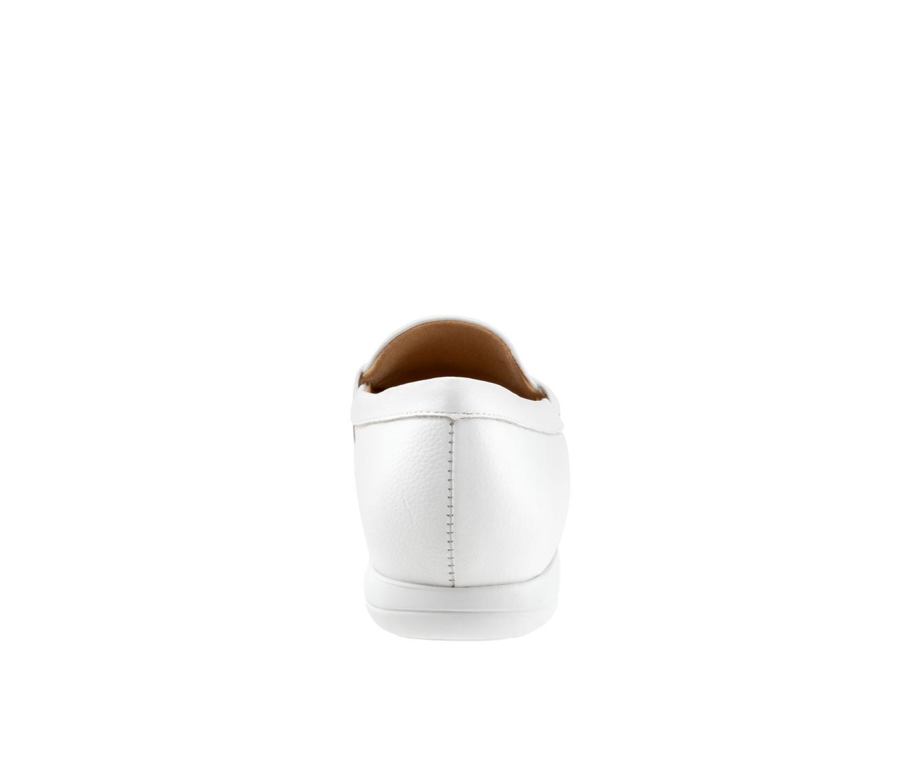 Women's Trotters Dawson Moccasin Loafers