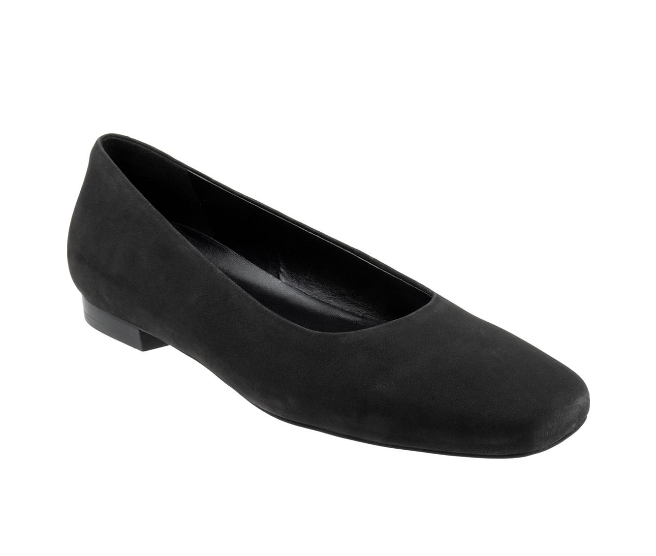 Women's Trotters Honor Flats