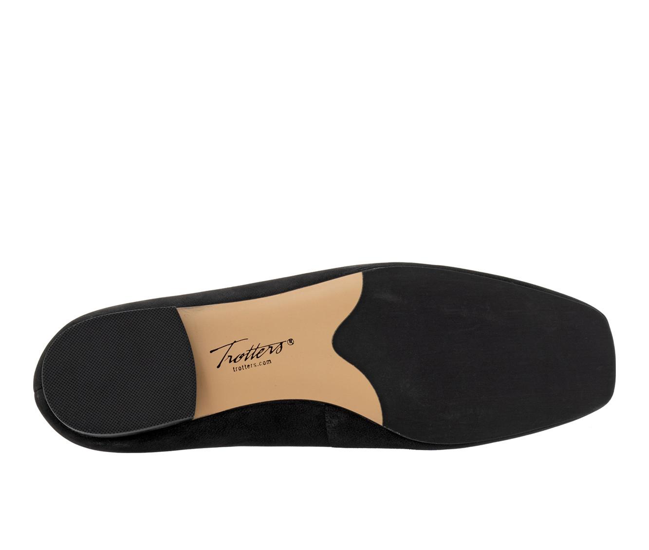 Women's Trotters Honor Flats