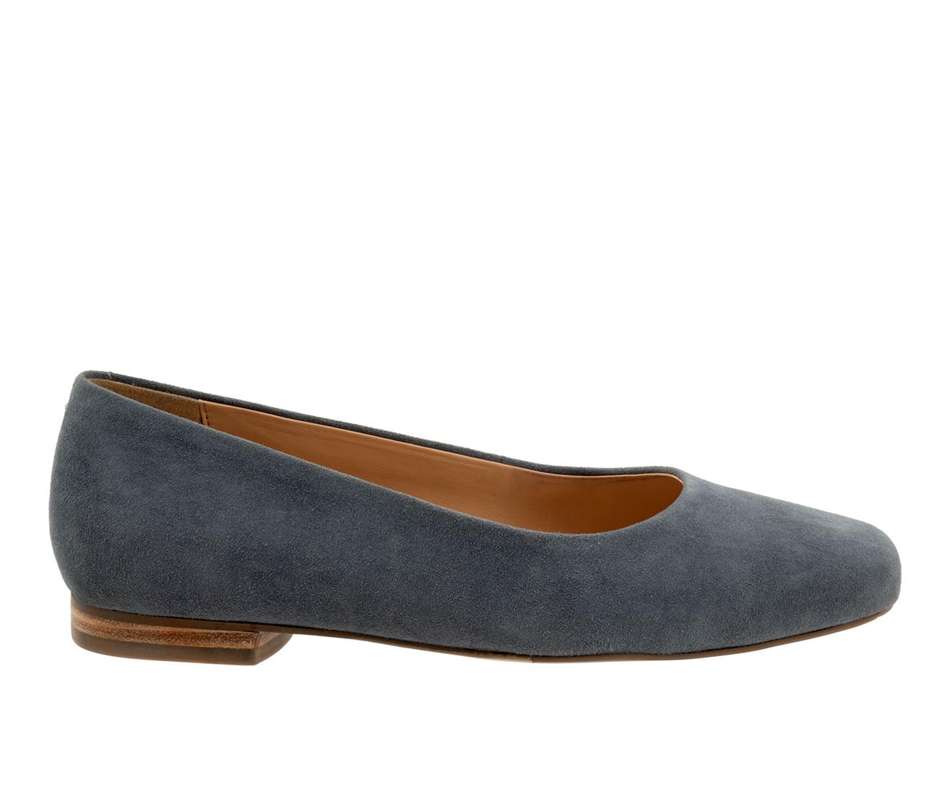 Women's Trotters Honor Flats