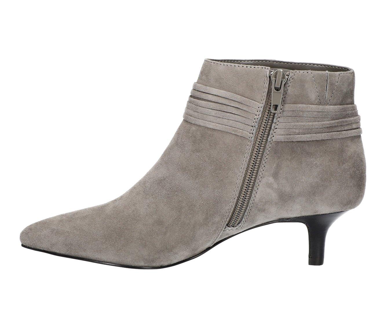 Women's Bella Vita Jani Kitten Heel Booties