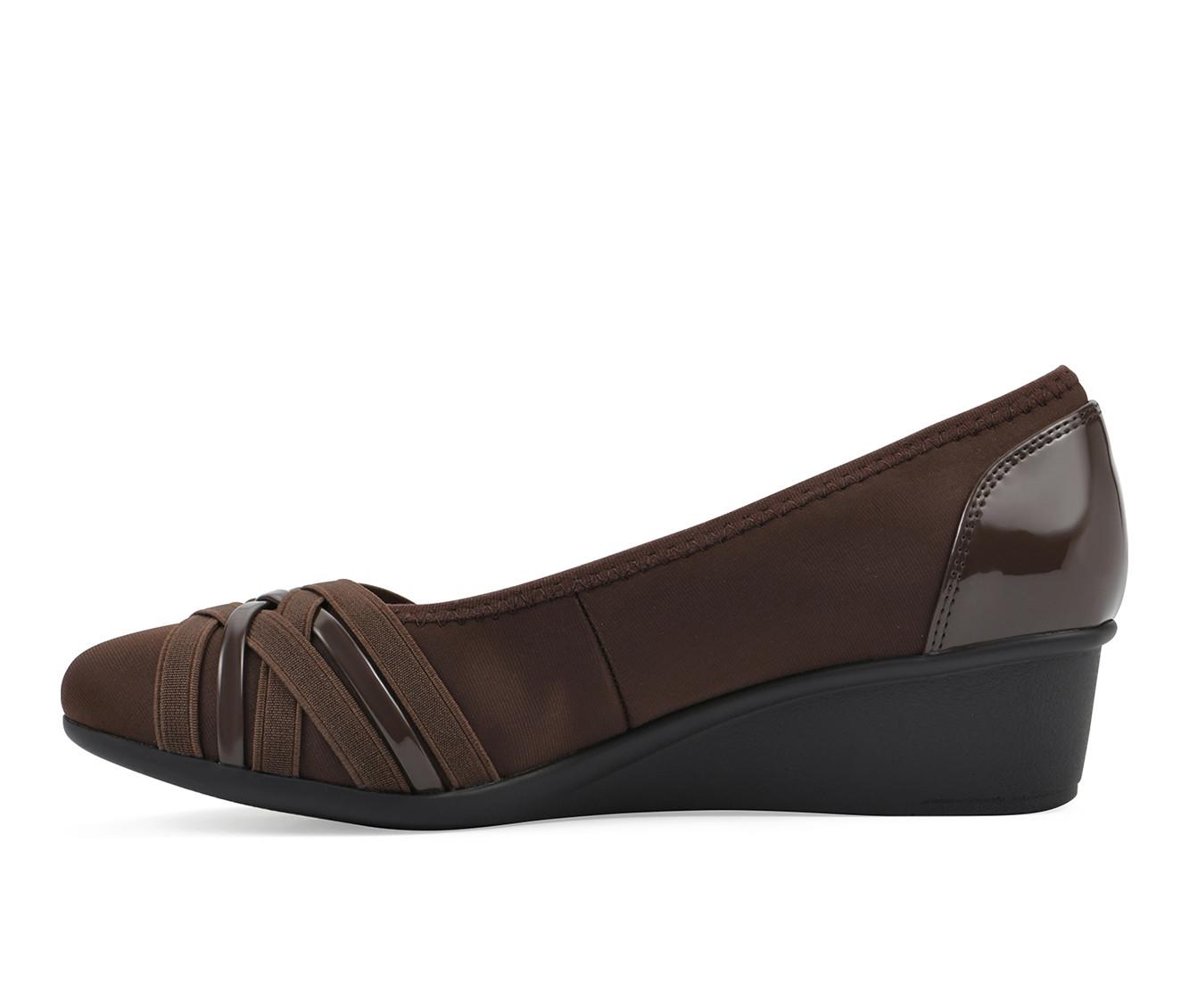 Women's Cliffs by White Mountain Bowie Wedge
