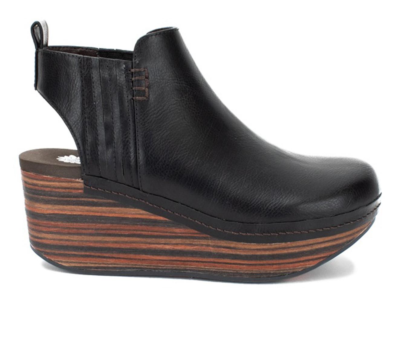 Wedge clogs store