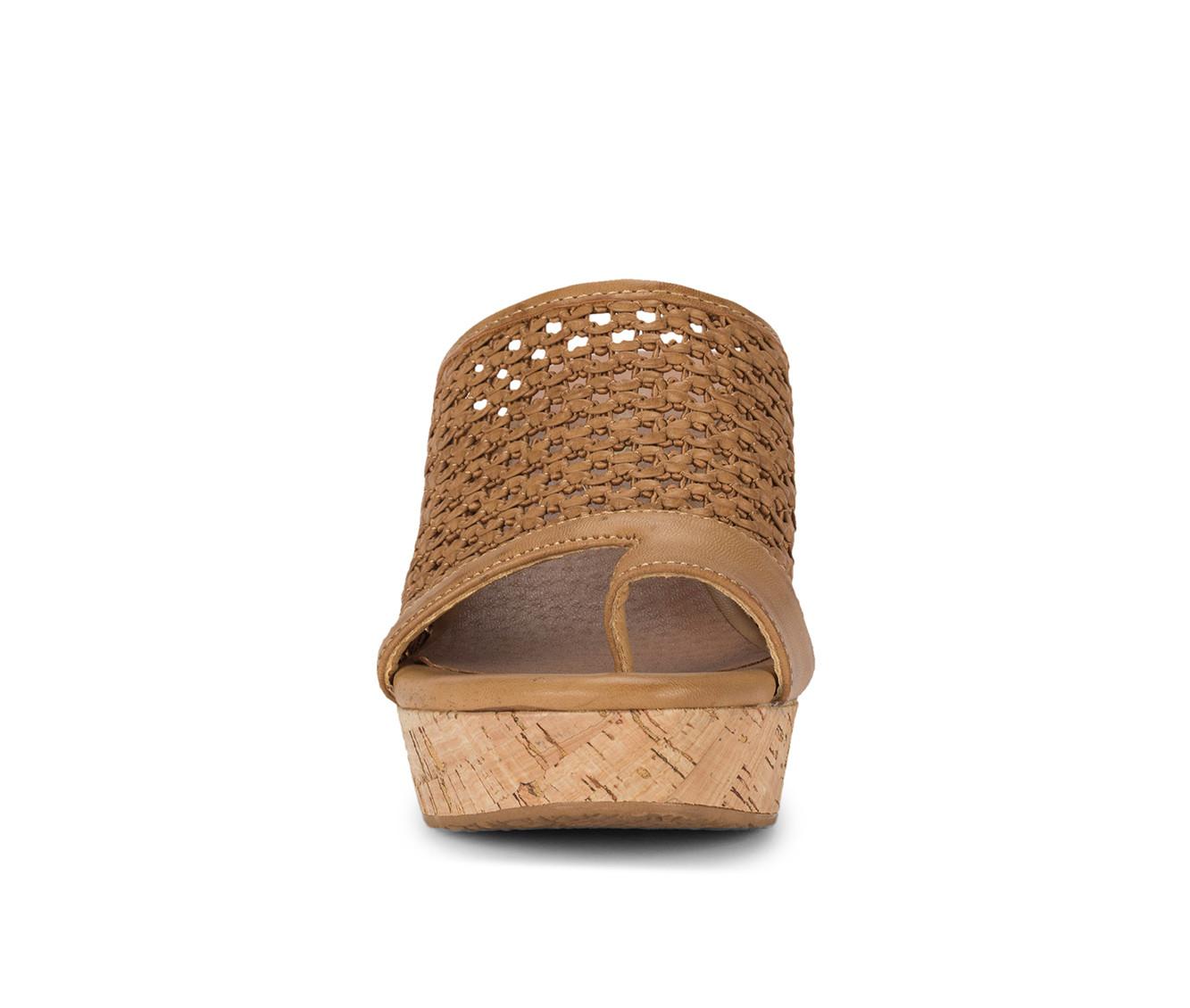 Women's Baretraps Bethie Wedge Sandals