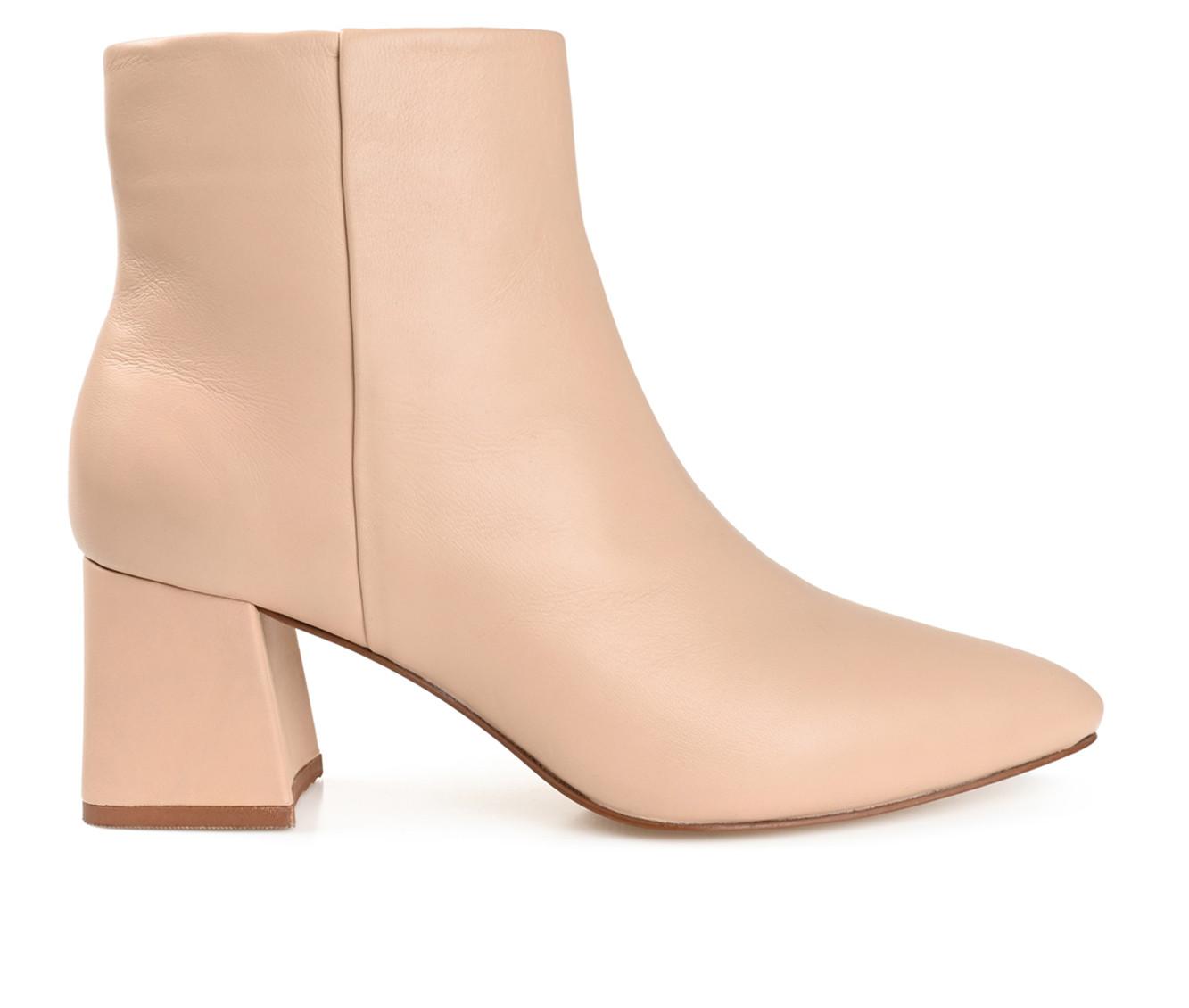 Women's Journee Signature Tabbie Heeled Booties