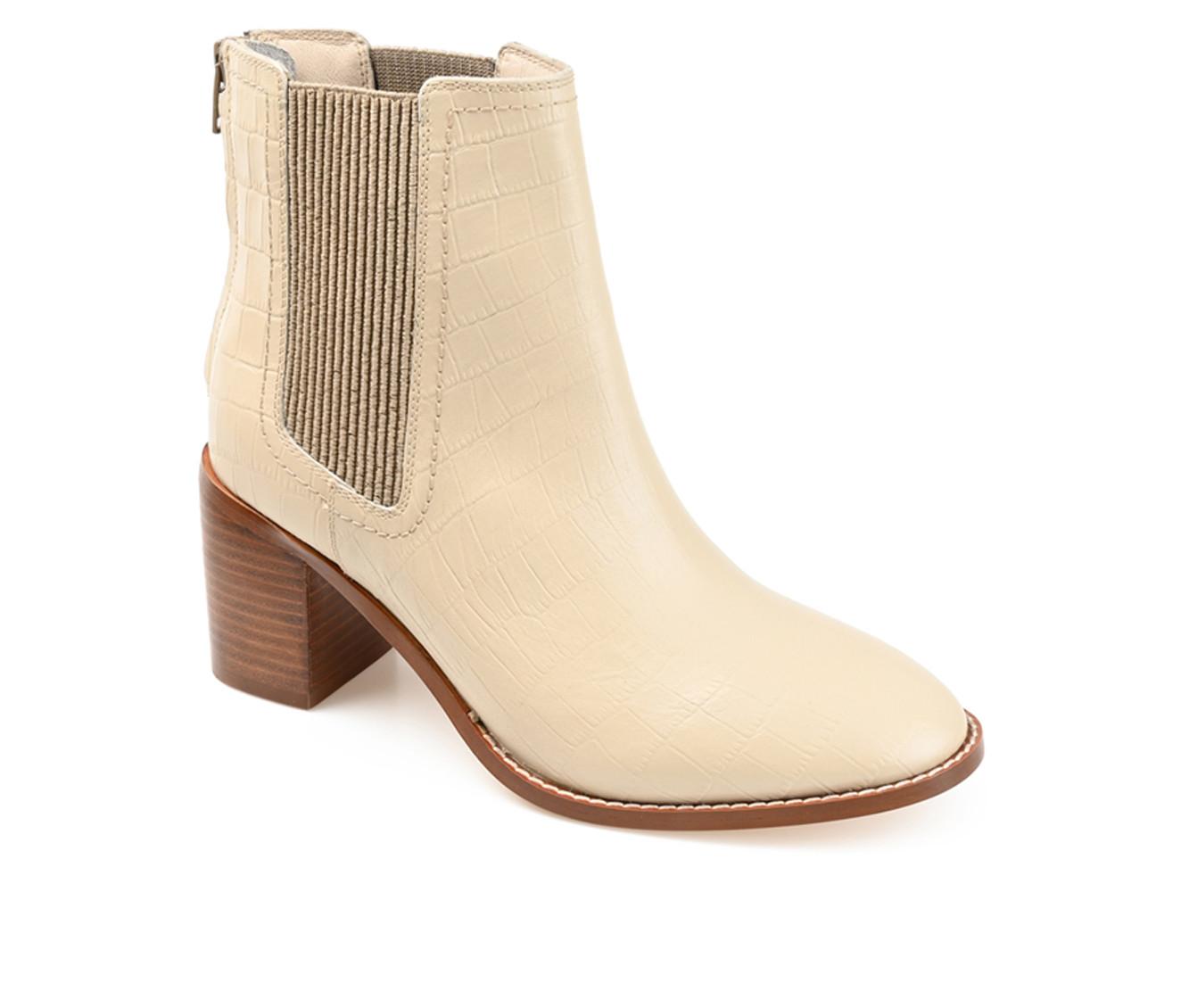 Women's Journee Signature Tazlyn Heeled Chelsea Booties