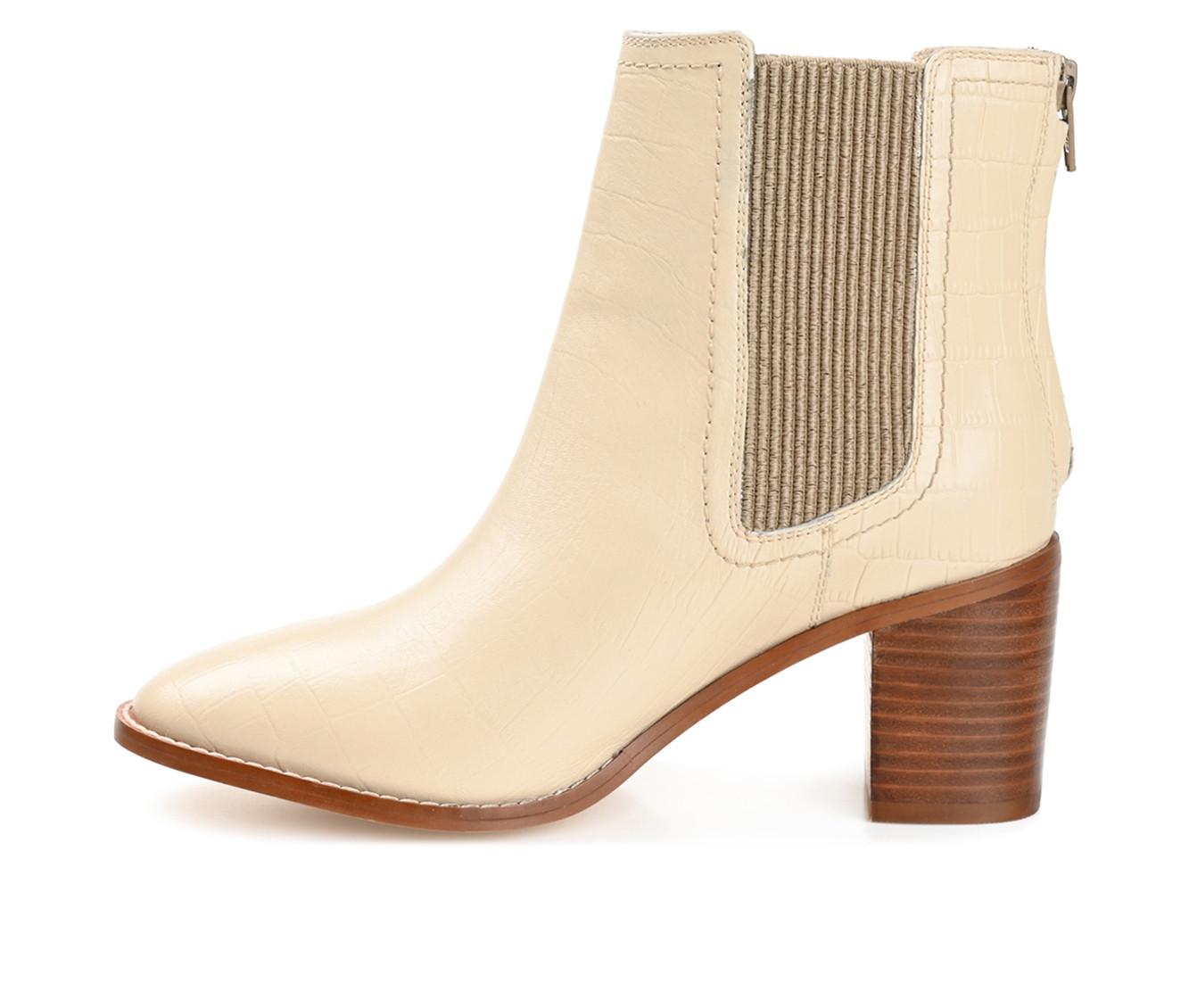 Women's Journee Signature Tazlyn Heeled Chelsea Booties