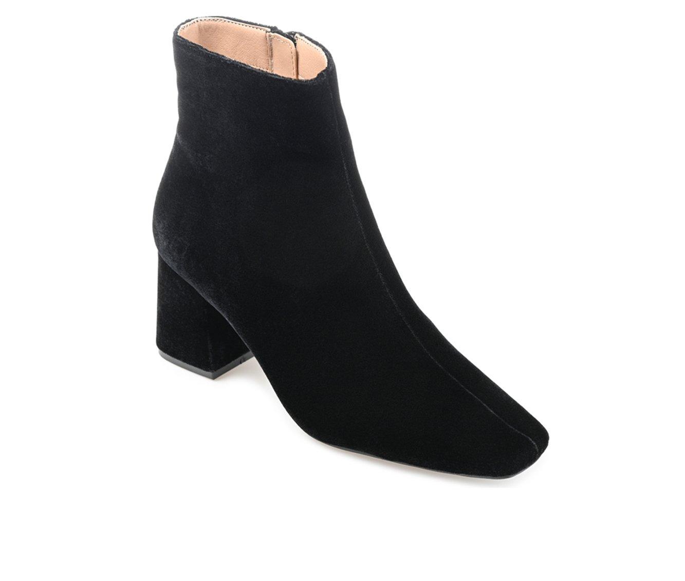 Women's Journee Collection Hazara Heeled Booties