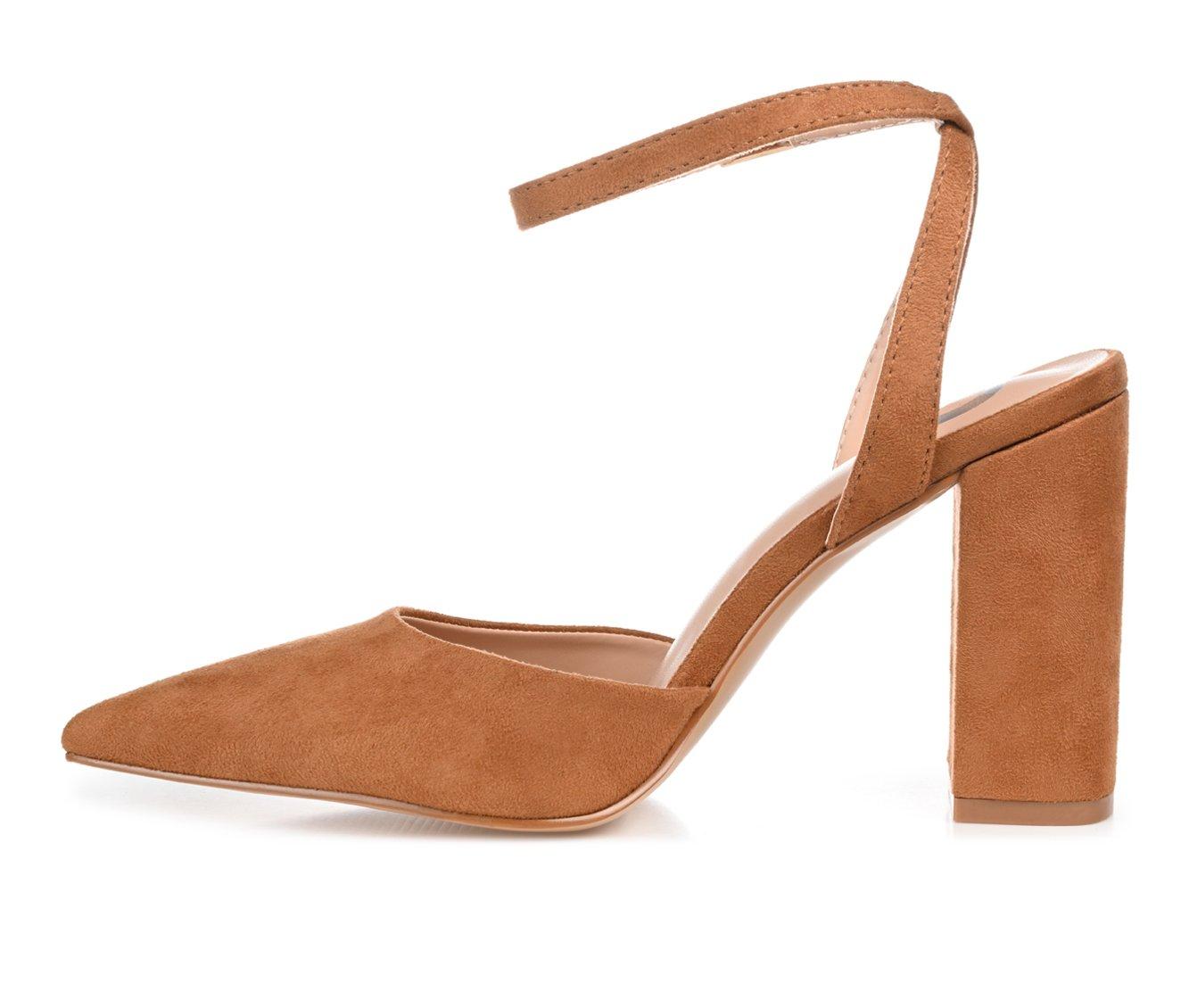 Women's Journee Collection Tyyra Pumps