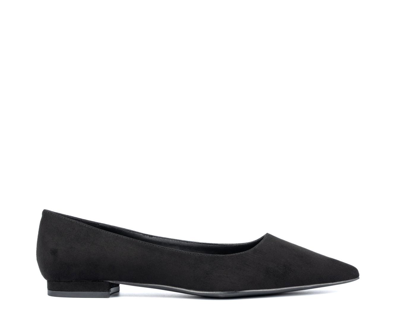 Women's Fashion to Figure Bailey Wide Width Flats