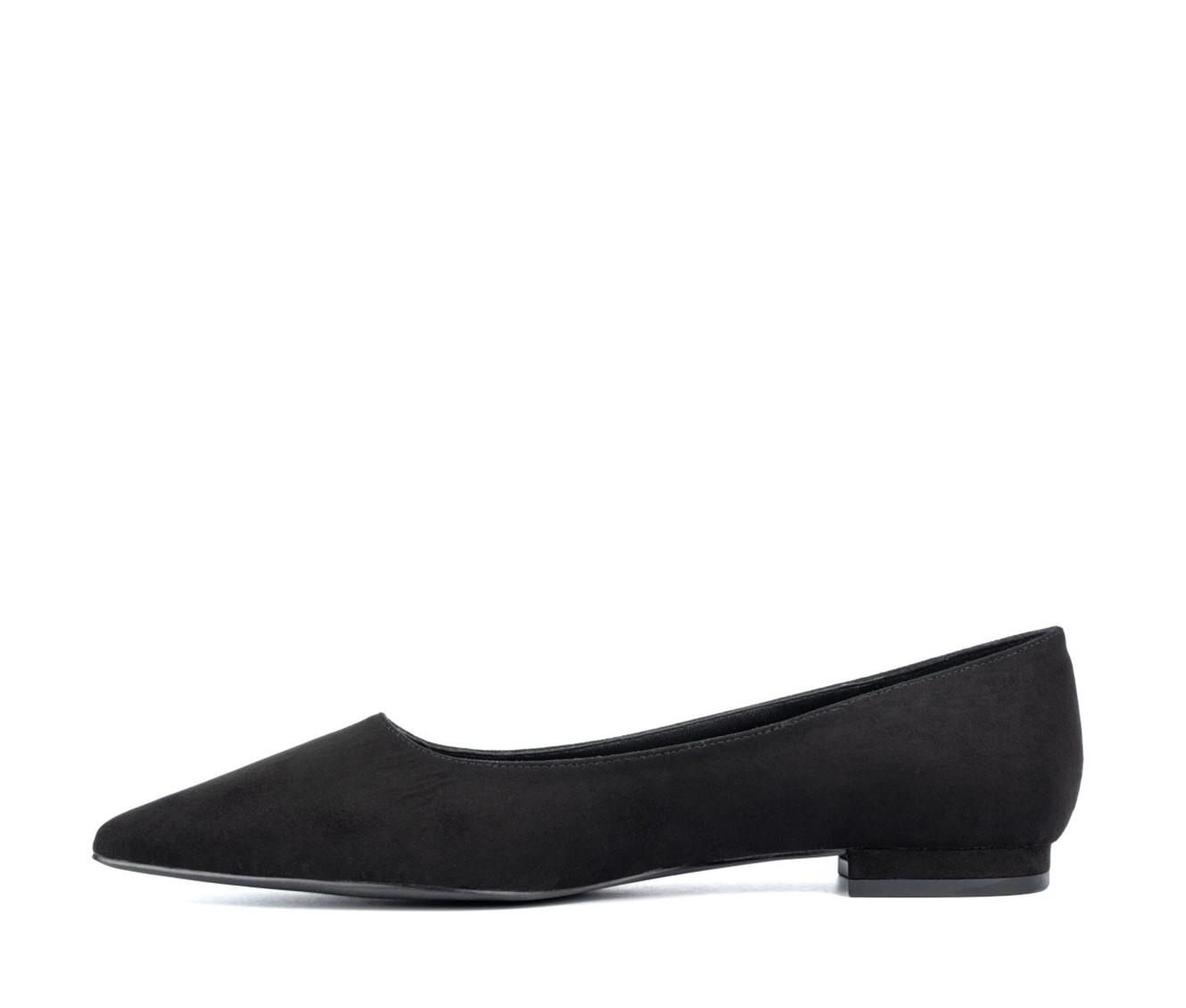 Women's Fashion to Figure Bailey Wide Width Flats