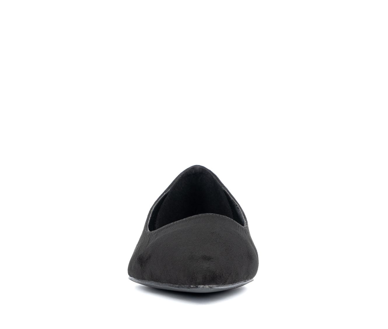 Women's Fashion to Figure Bailey Wide Width Flats