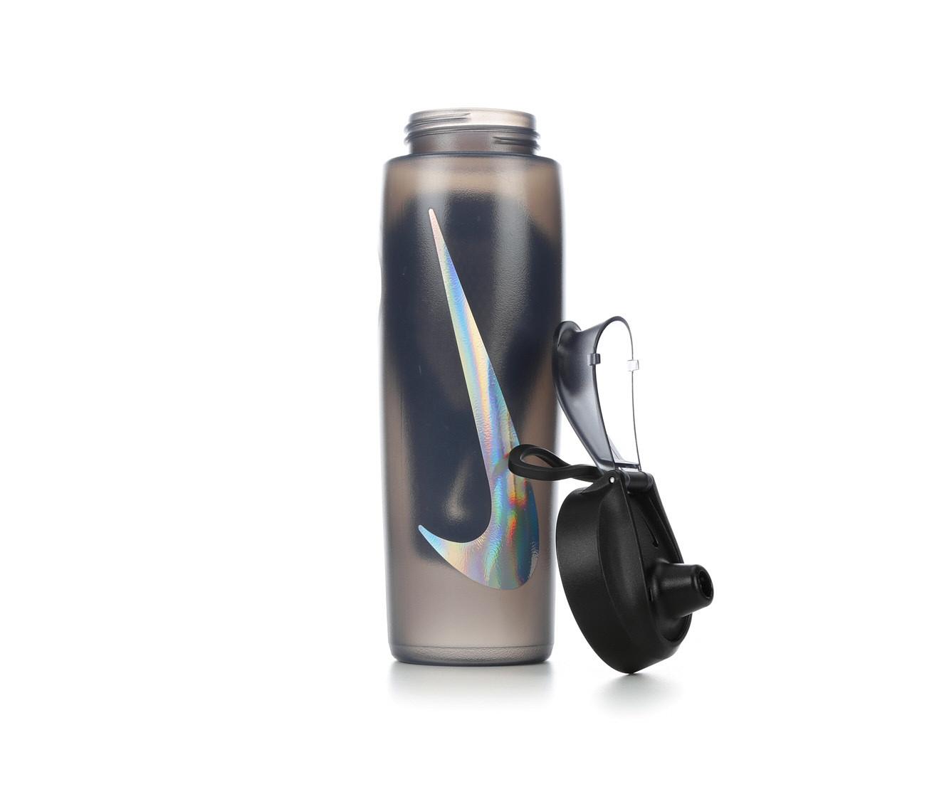 Nike Refuel 32 oz. Water Bottle with Locking Lid, Natural/Blk/Blkiridescent