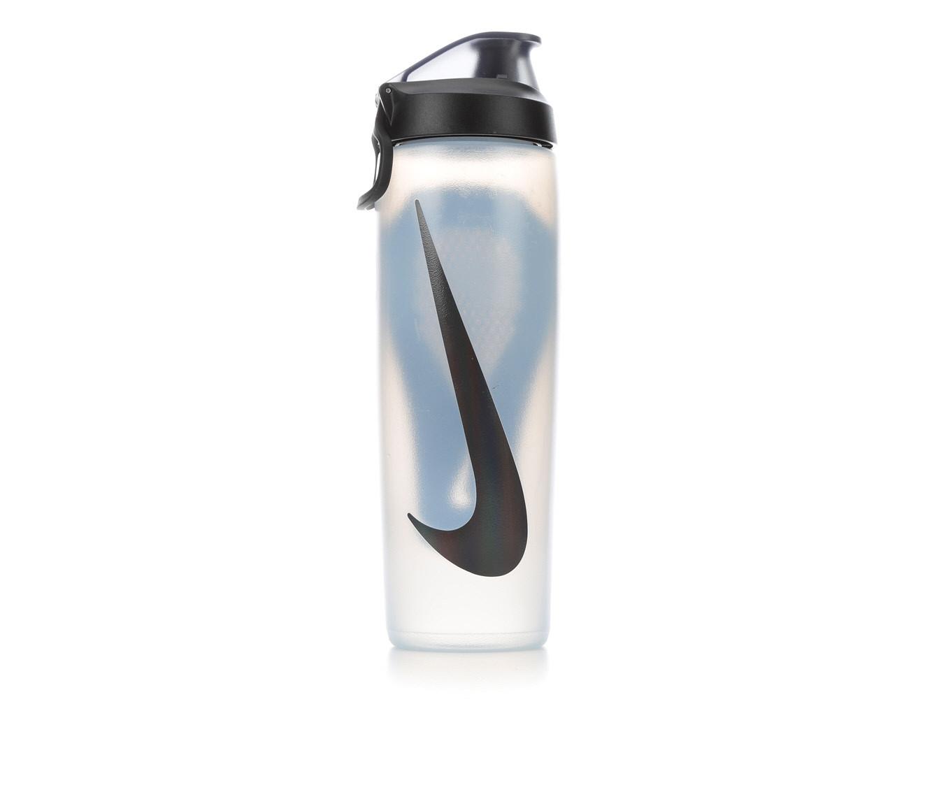 Nike 32oz Refuel Locking Lid Squeeze Water Bottle