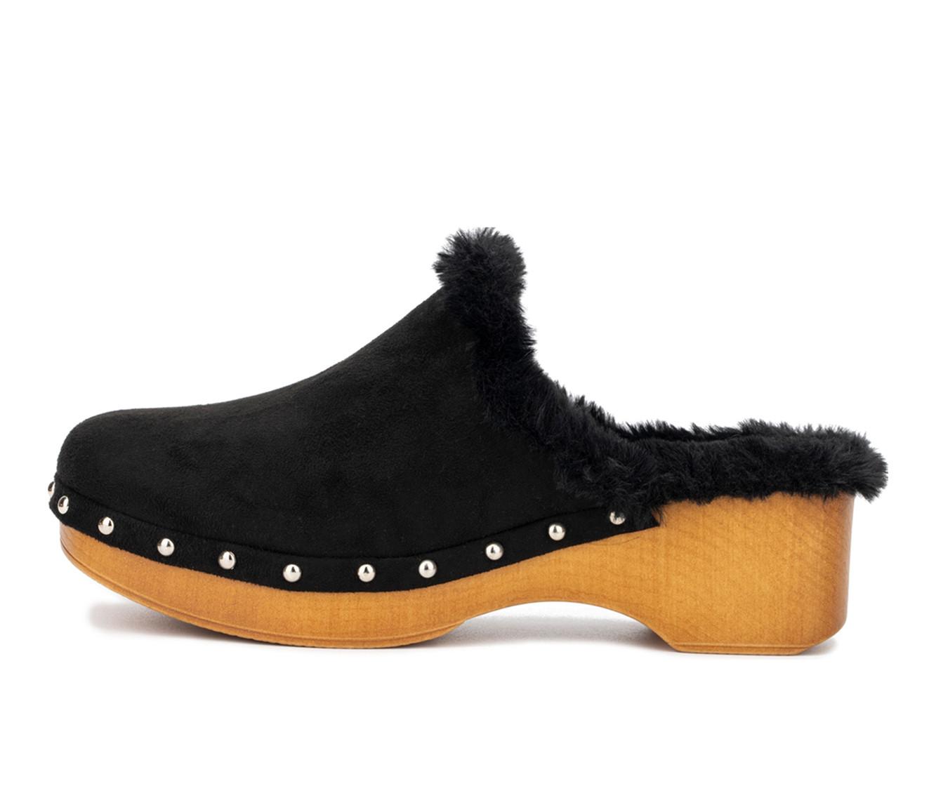Women's New York and Company Wynna Clogs