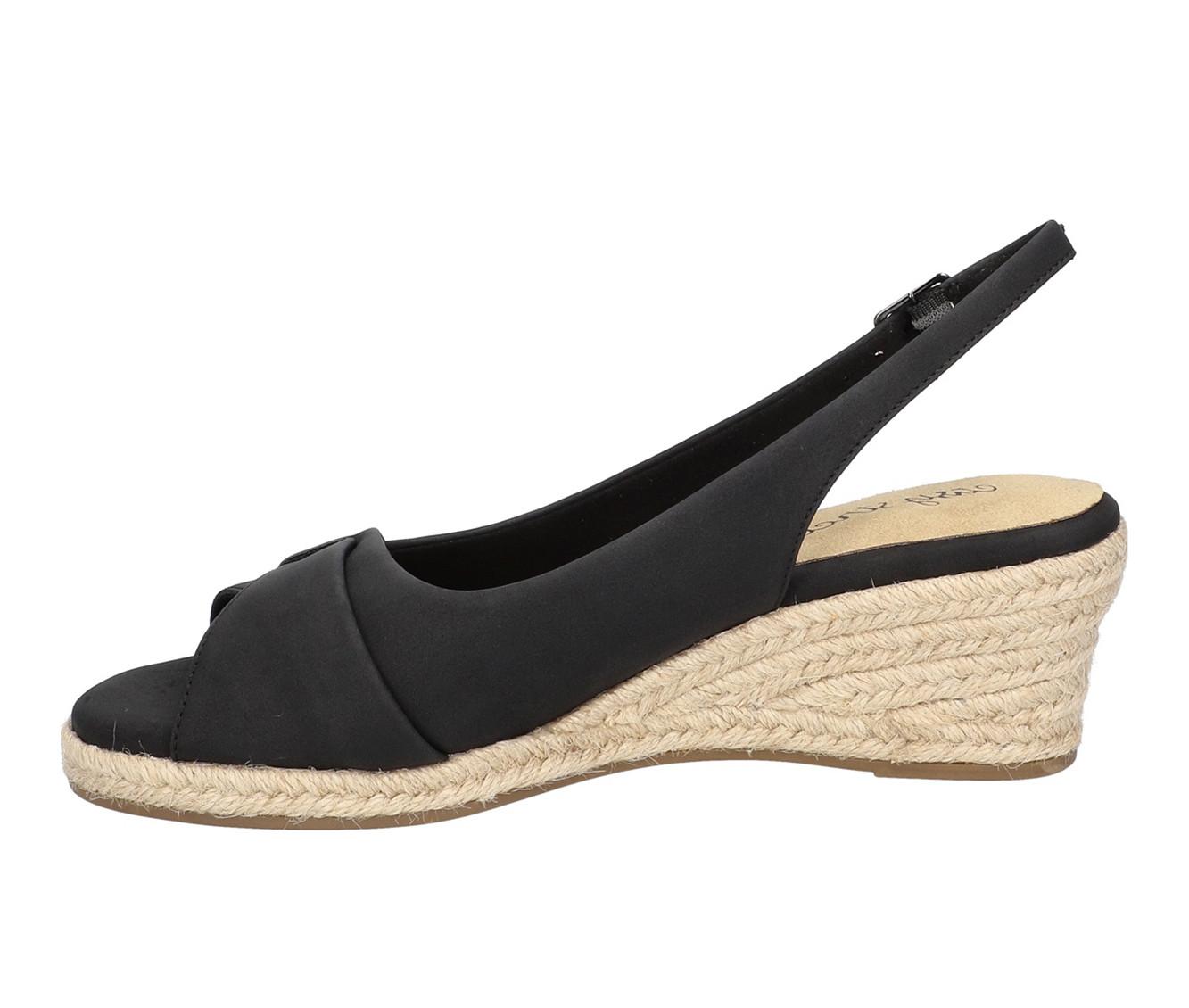 Women's Easy Street Devlin Wedges