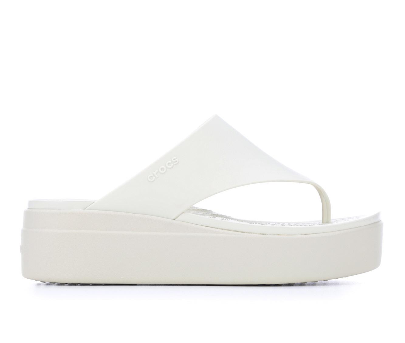 Women's Crocs Brooklyn Flip | Shoe Carnival