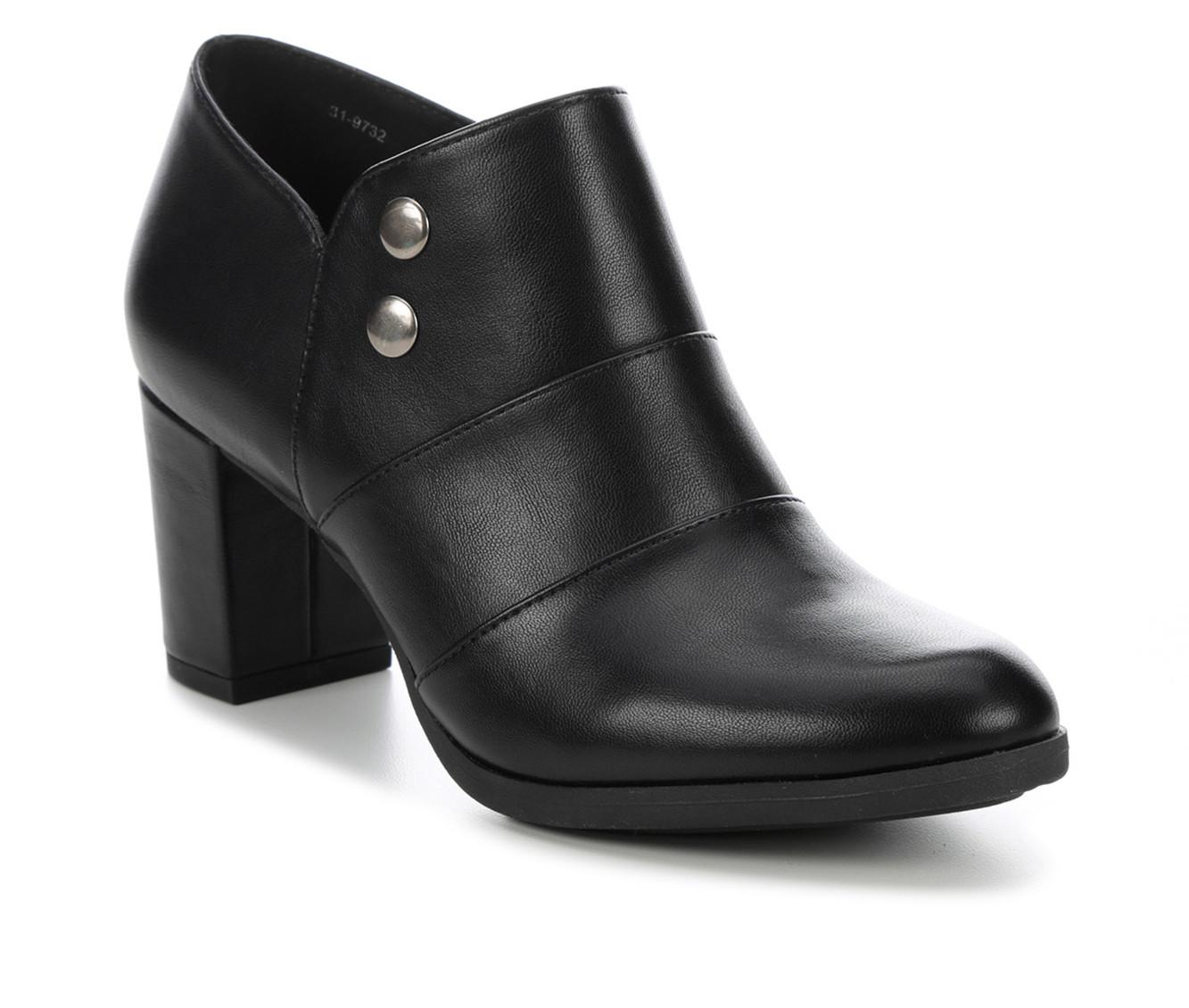 Women's Easy Street Leilani Heeled Booties