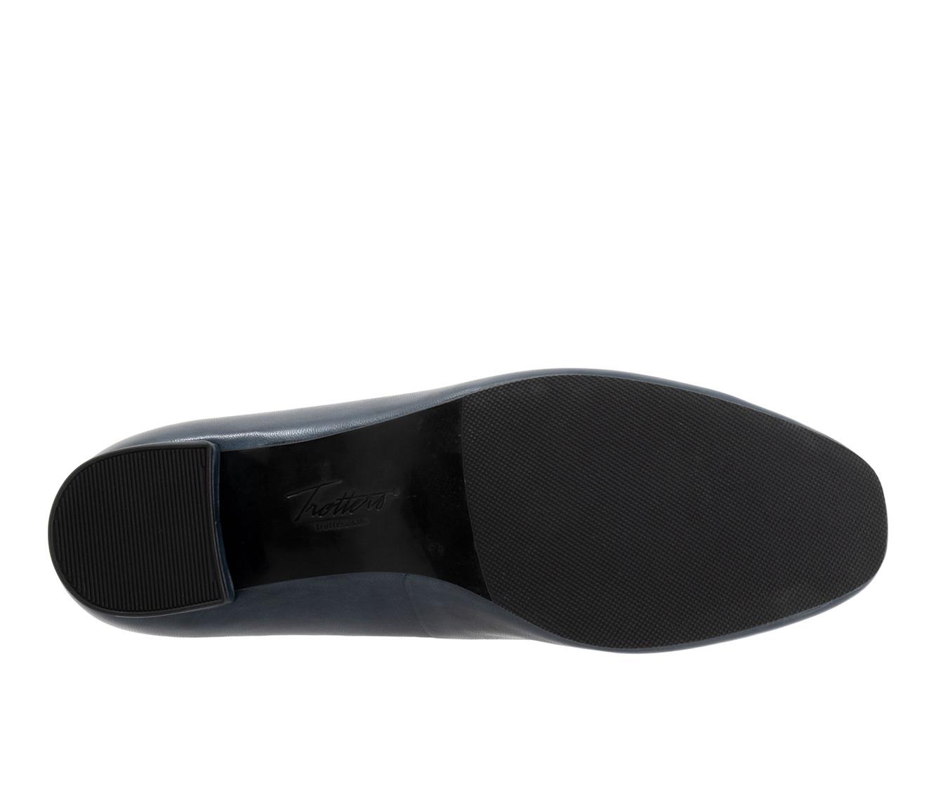 Women's Trotters Dream Pumps