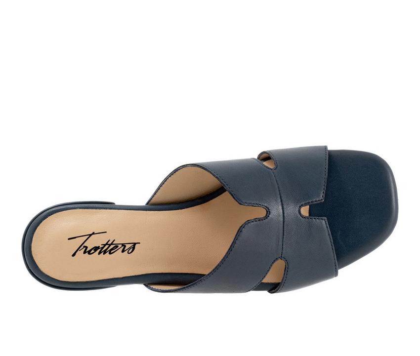 Women's Trotters Nell Sandals
