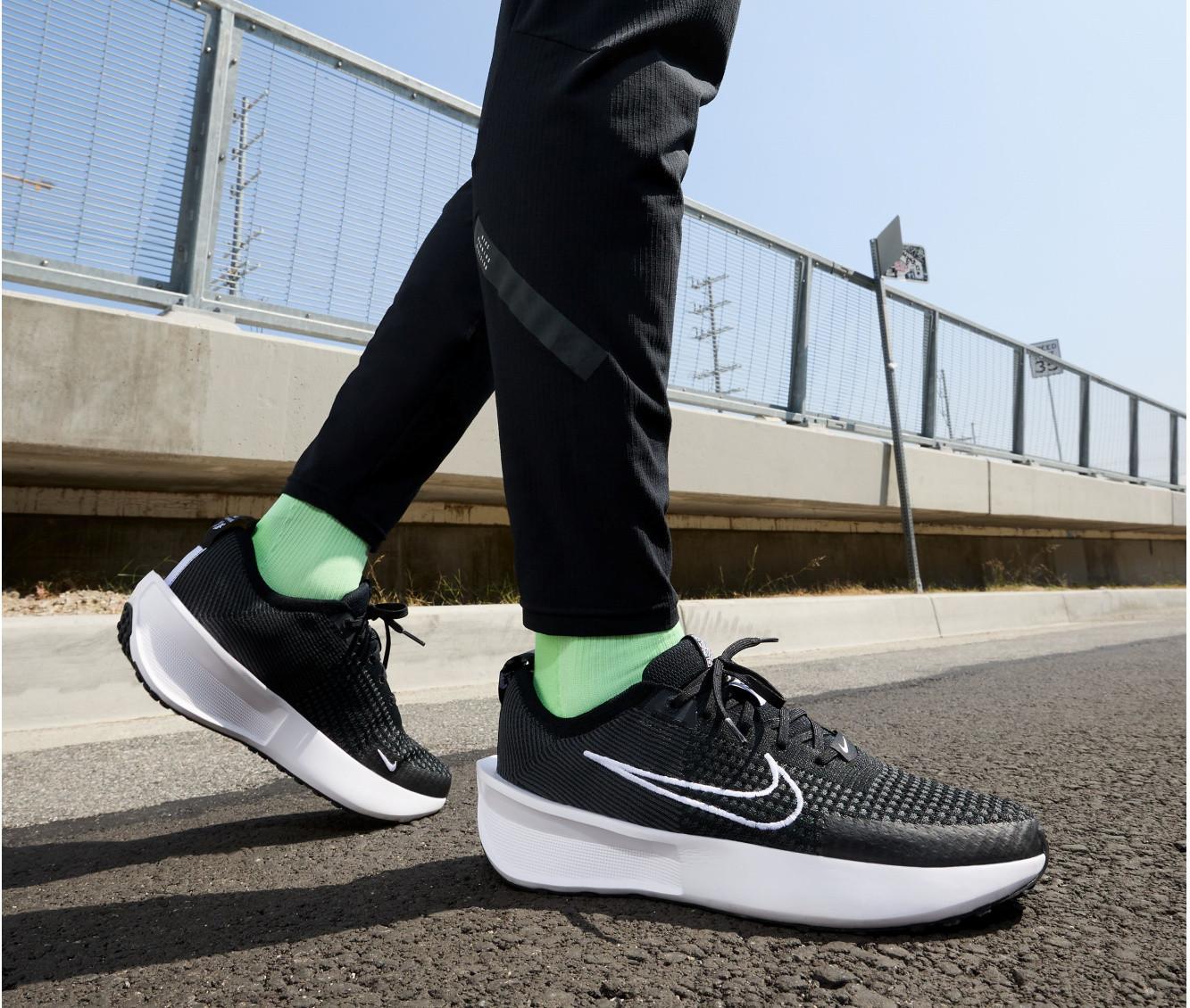 Men's Nike Interact Run Sneakers