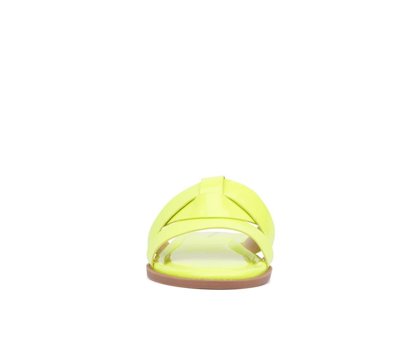 Women's Fashion to Figure Tiana Wide Width Sandals