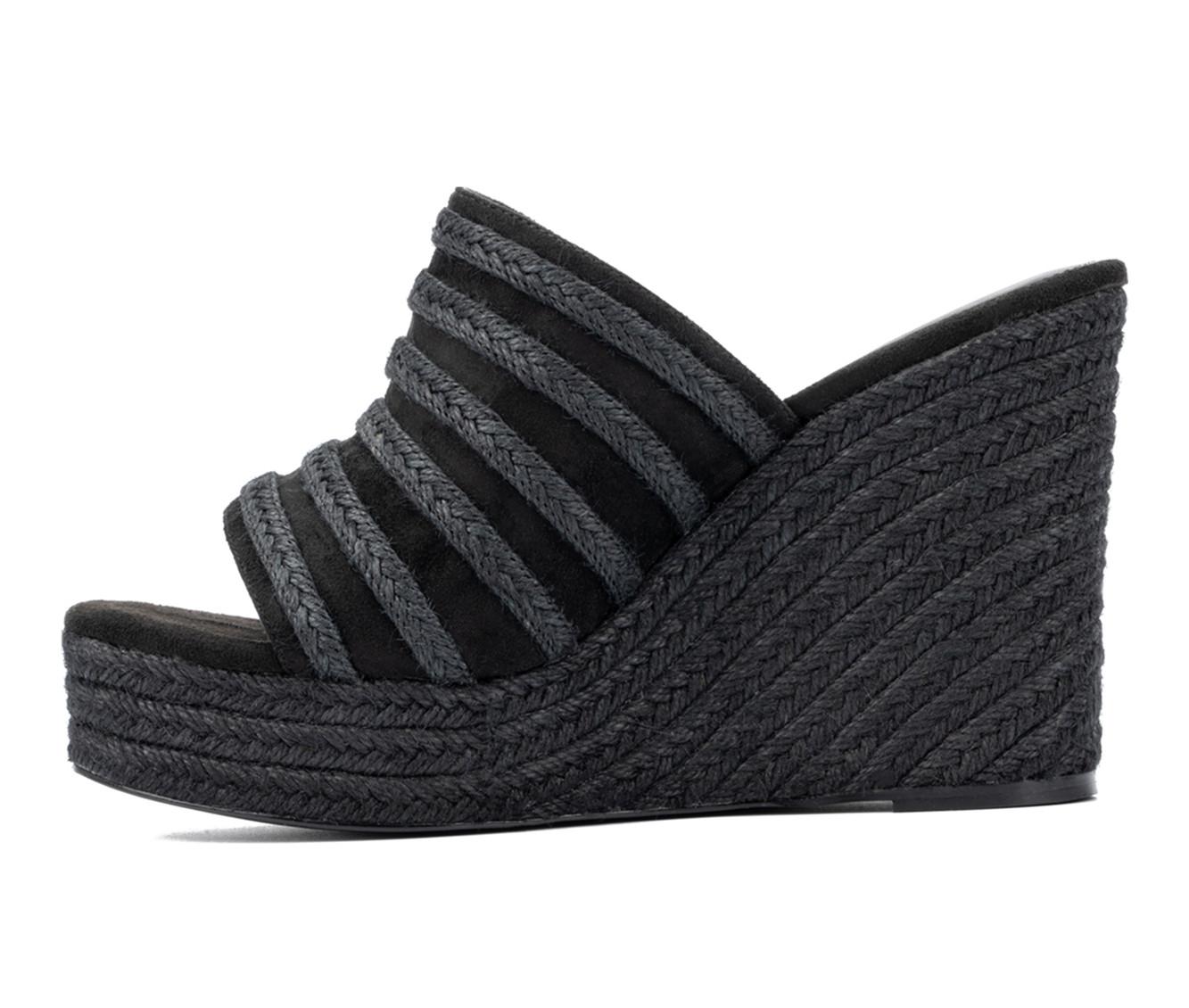 Women's Fashion to Figure Sallie Wide Width Wedges
