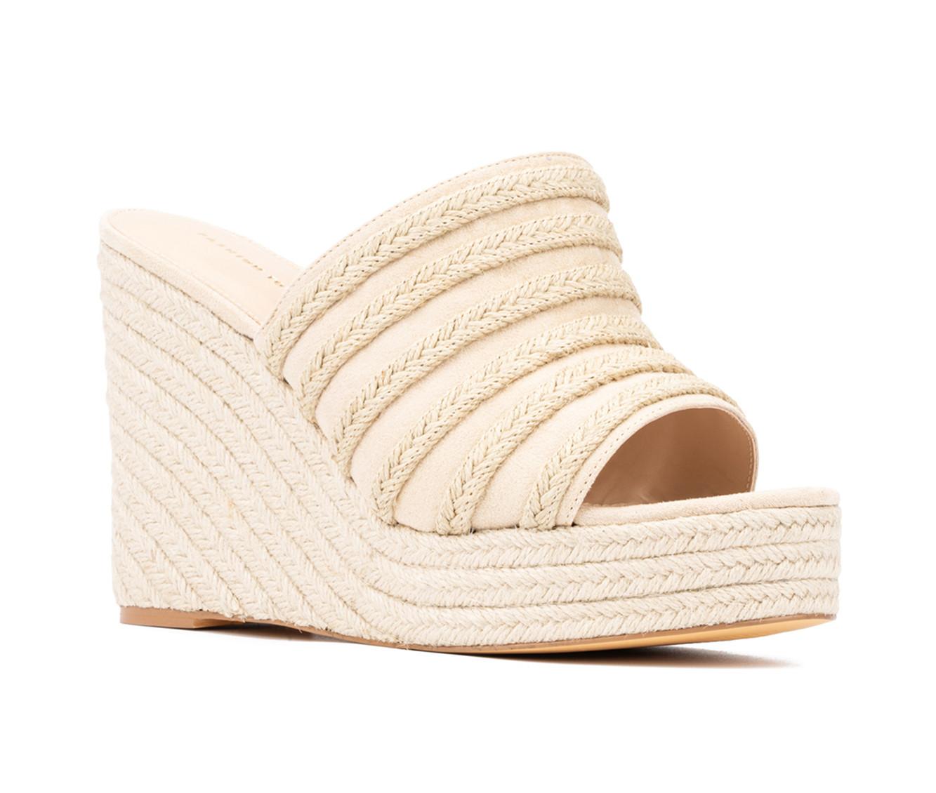 Women's Fashion to Figure Sallie Wide Width Wedges