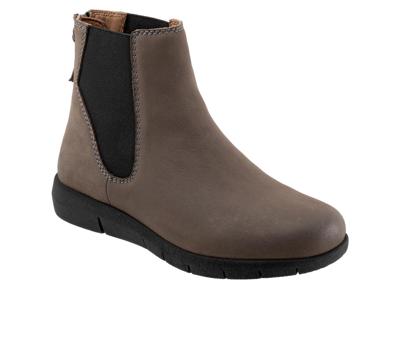 Women's Softwalk Albany Booties