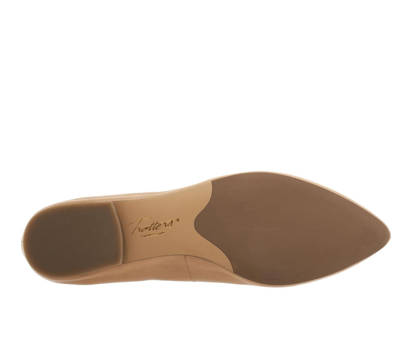 Women's Trotters Elsie Flats