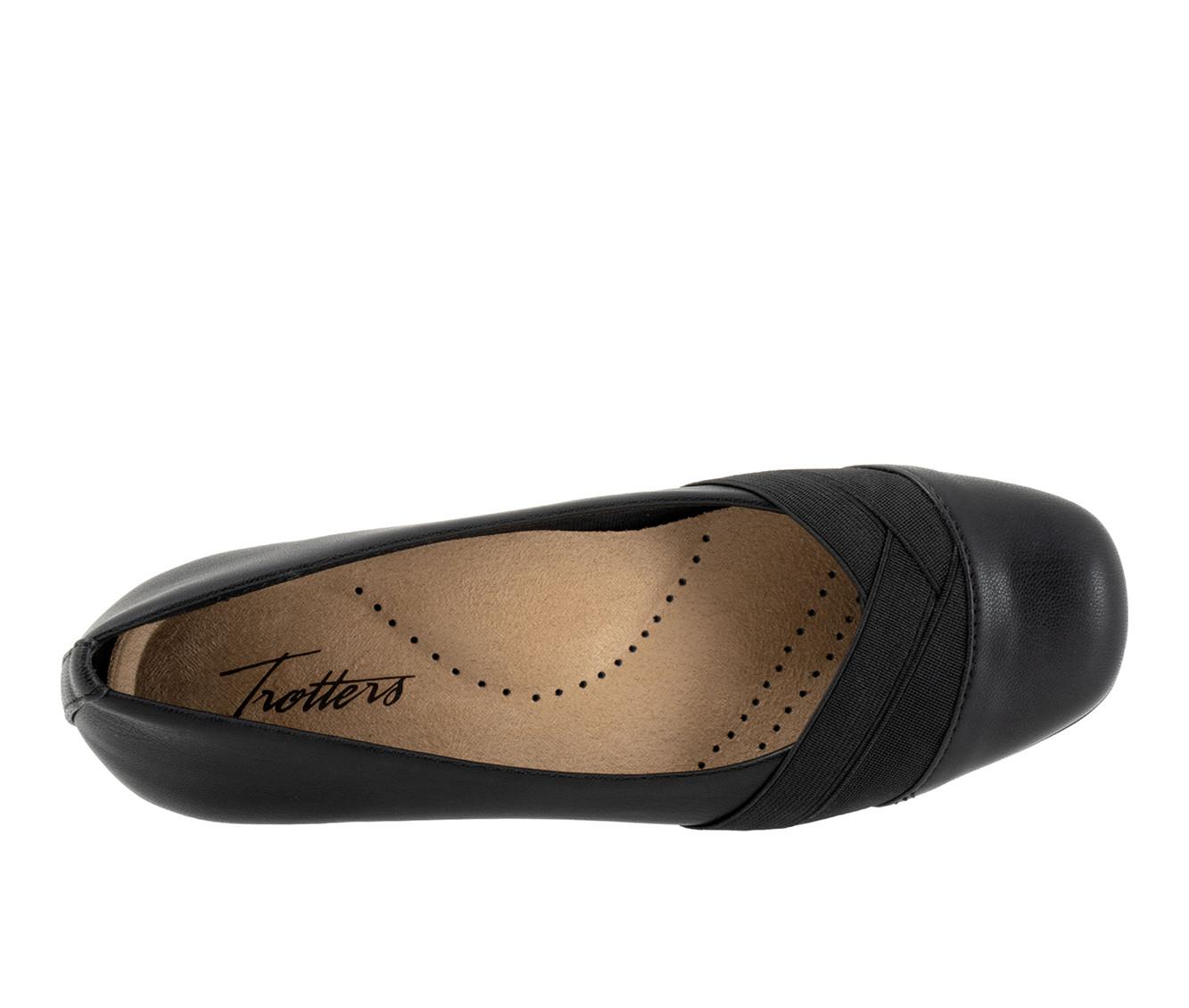 Women's Trotters Stella Flats