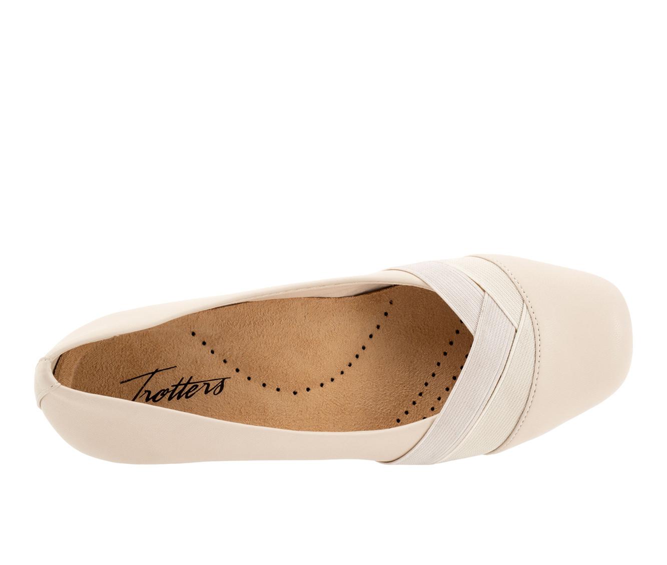 Women's Trotters Stella Flats