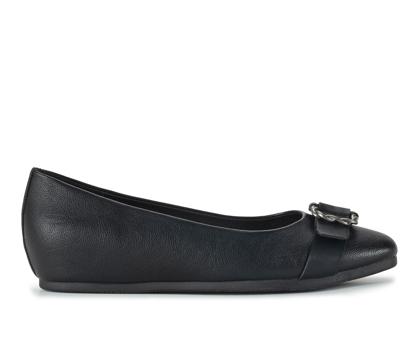 Women's Baretraps Colette Flats