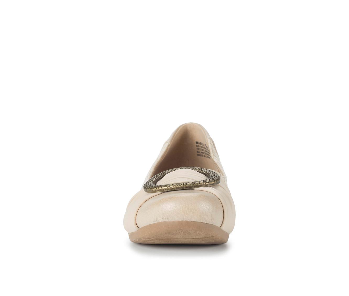 Women's Baretraps Mabley Flats