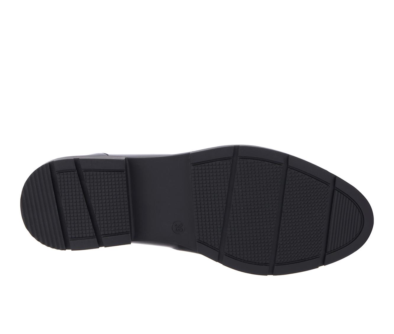 Women's New York and Company Abbey Flats