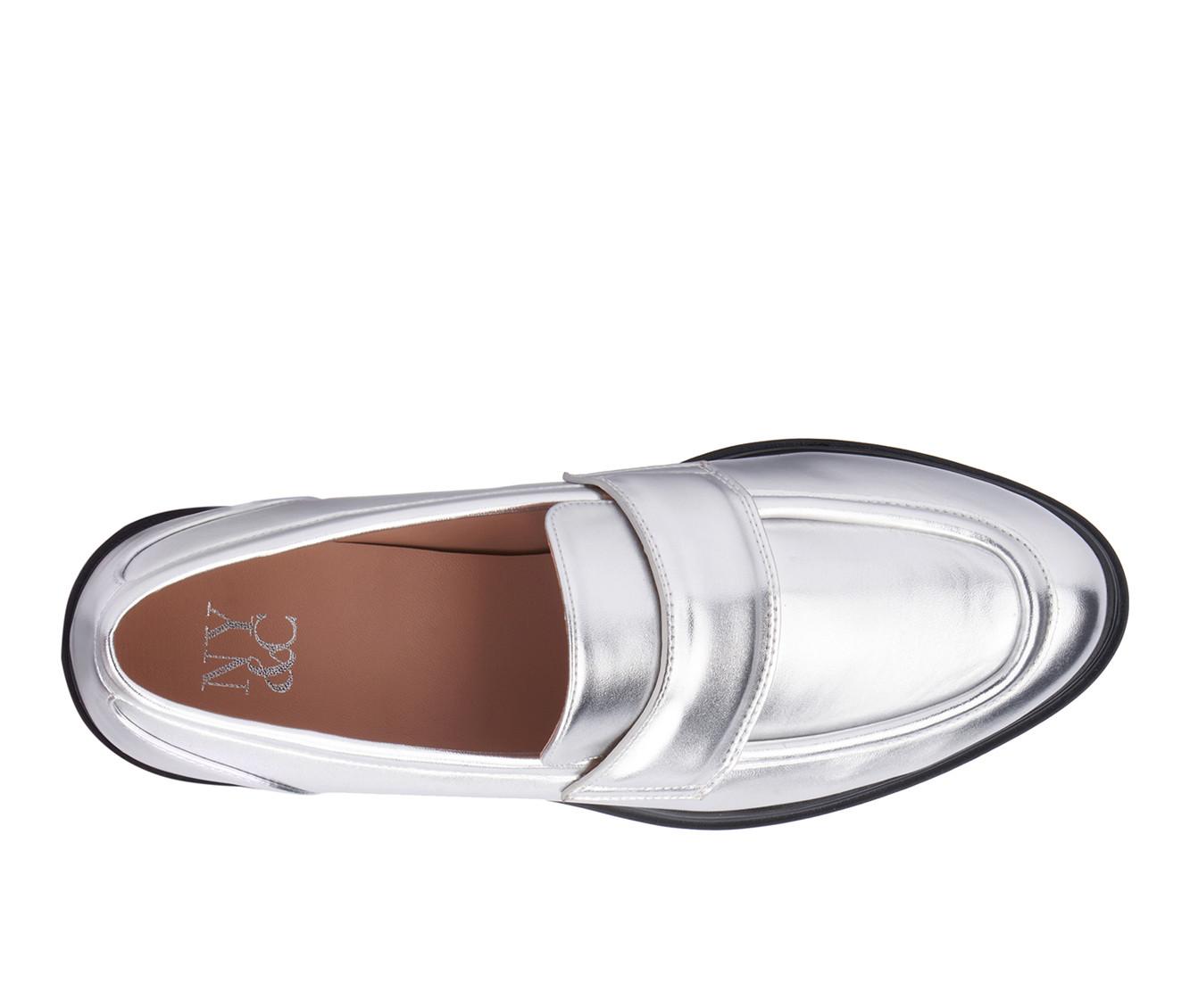 Women's New York and Company Abbey Flats