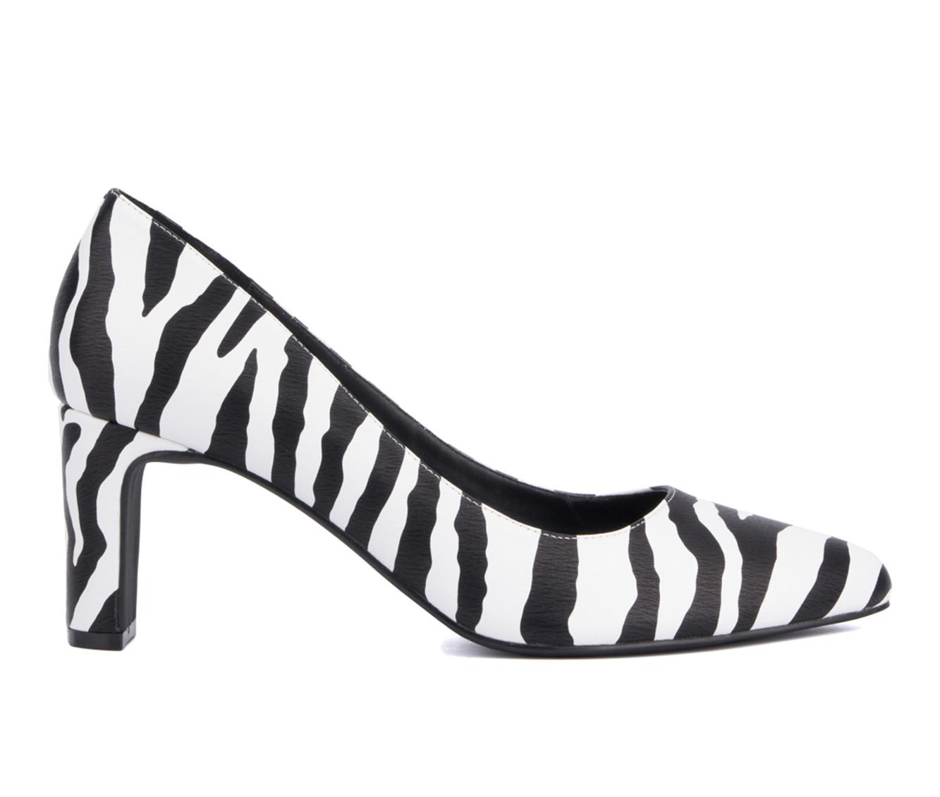 Women's Fashion to Figure Hope Wide Width Pumps