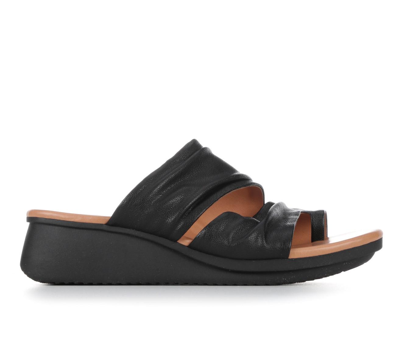 Women's Baretraps Venus | Shoe Carnival