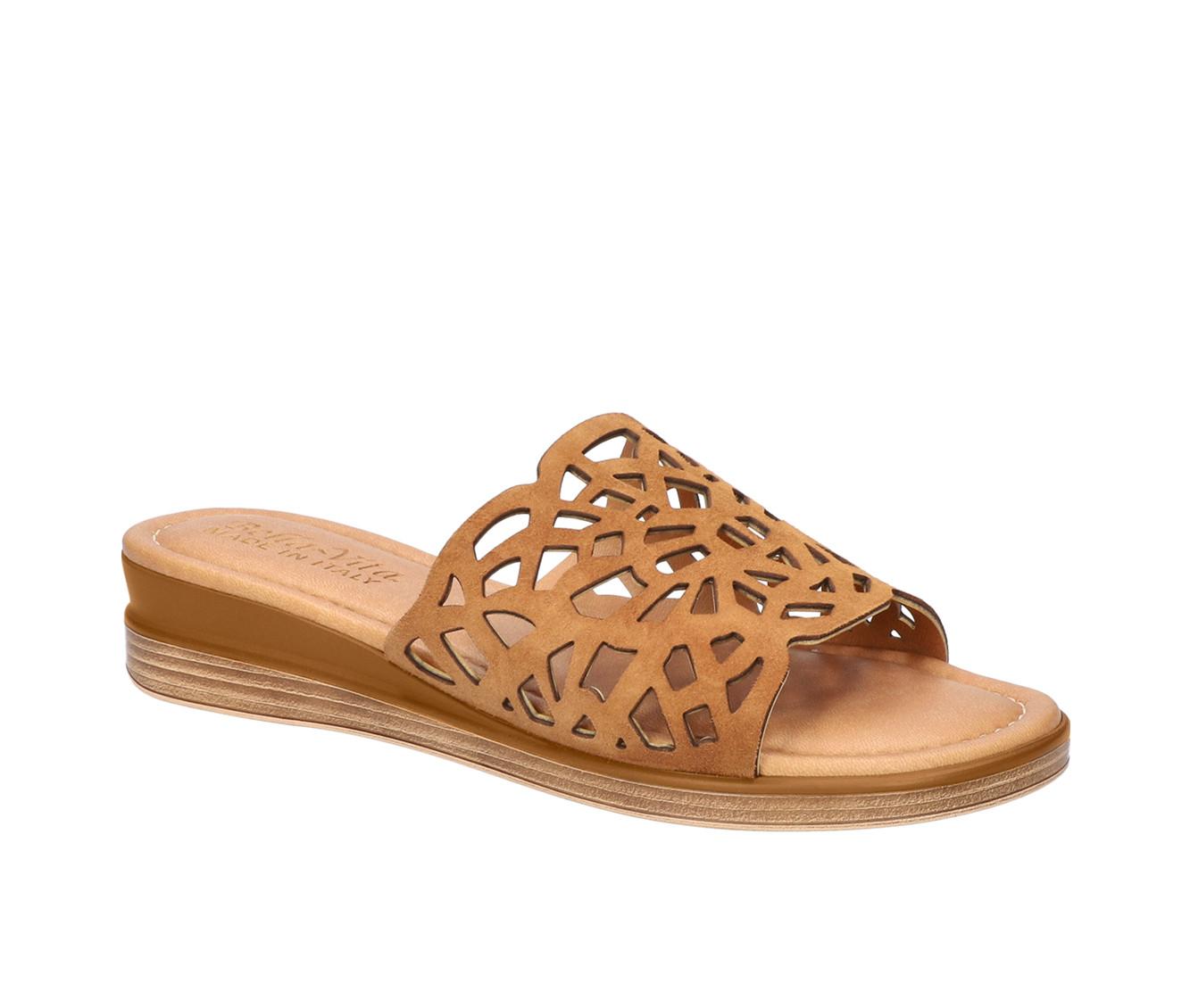 Women's Bella Vita Italy Cas Low Wedge Sandals