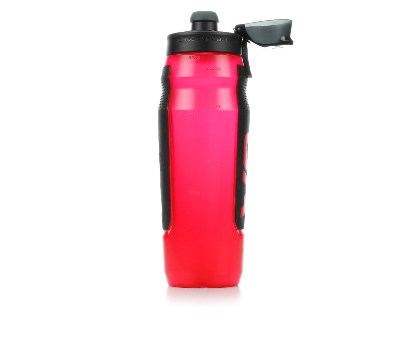 Under Armour 32oz Playmaker Squeeze