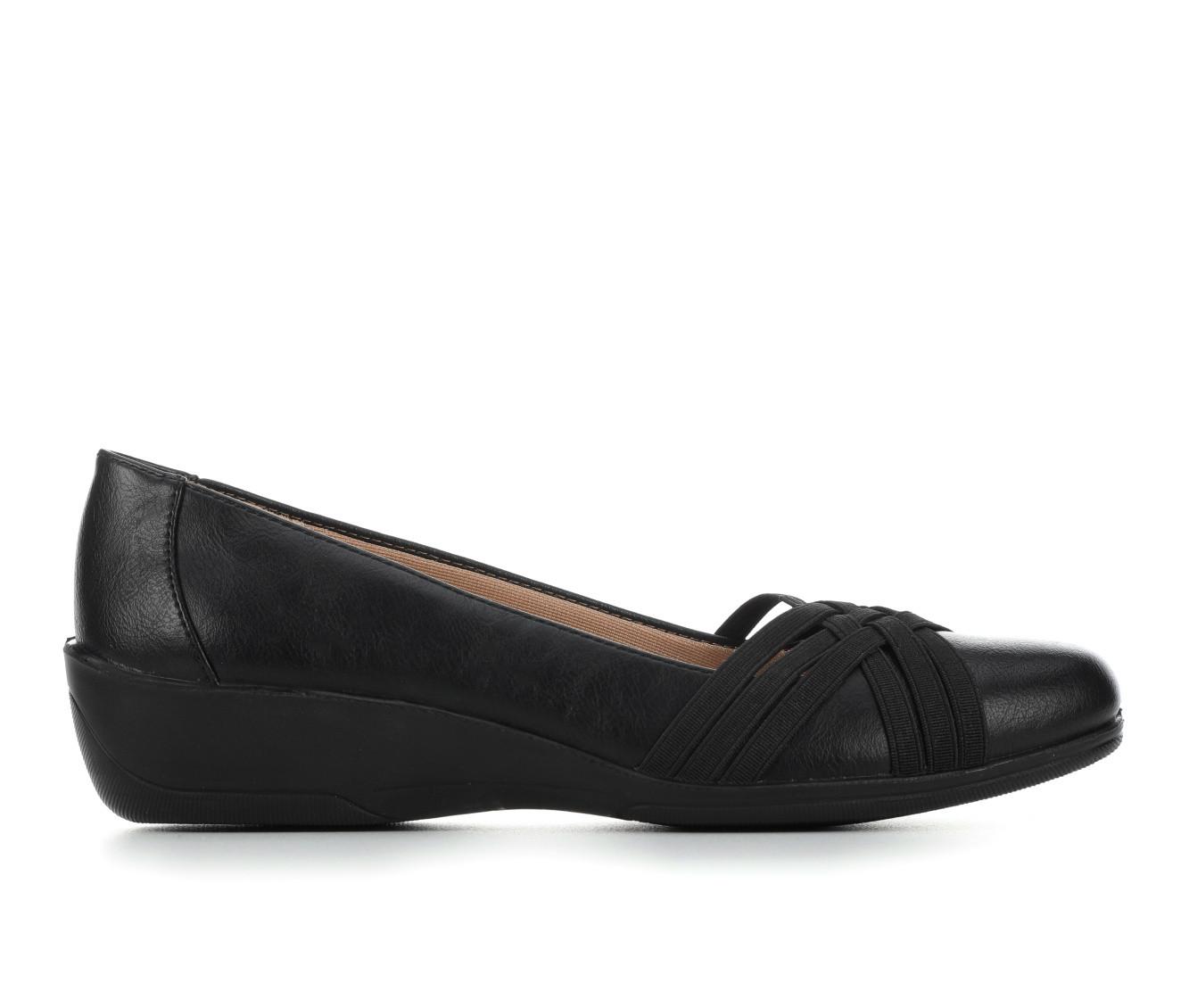 Women's LifeStride Incredible 2 Low Wedge Pumps