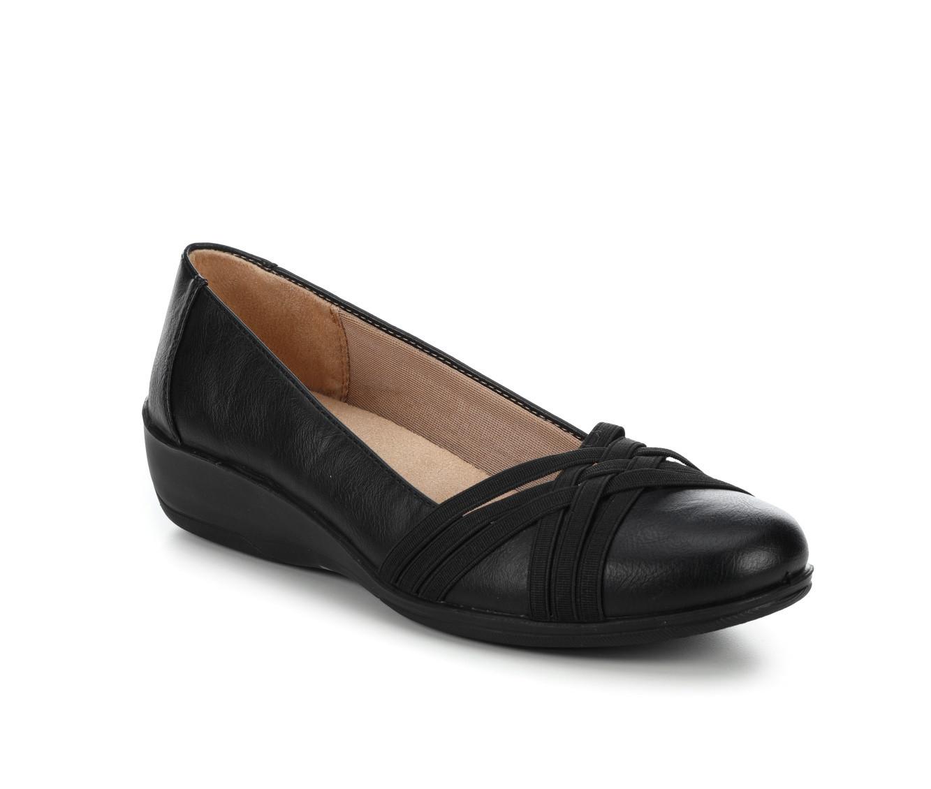 Women's LifeStride Incredible 2 Low Wedge Pumps