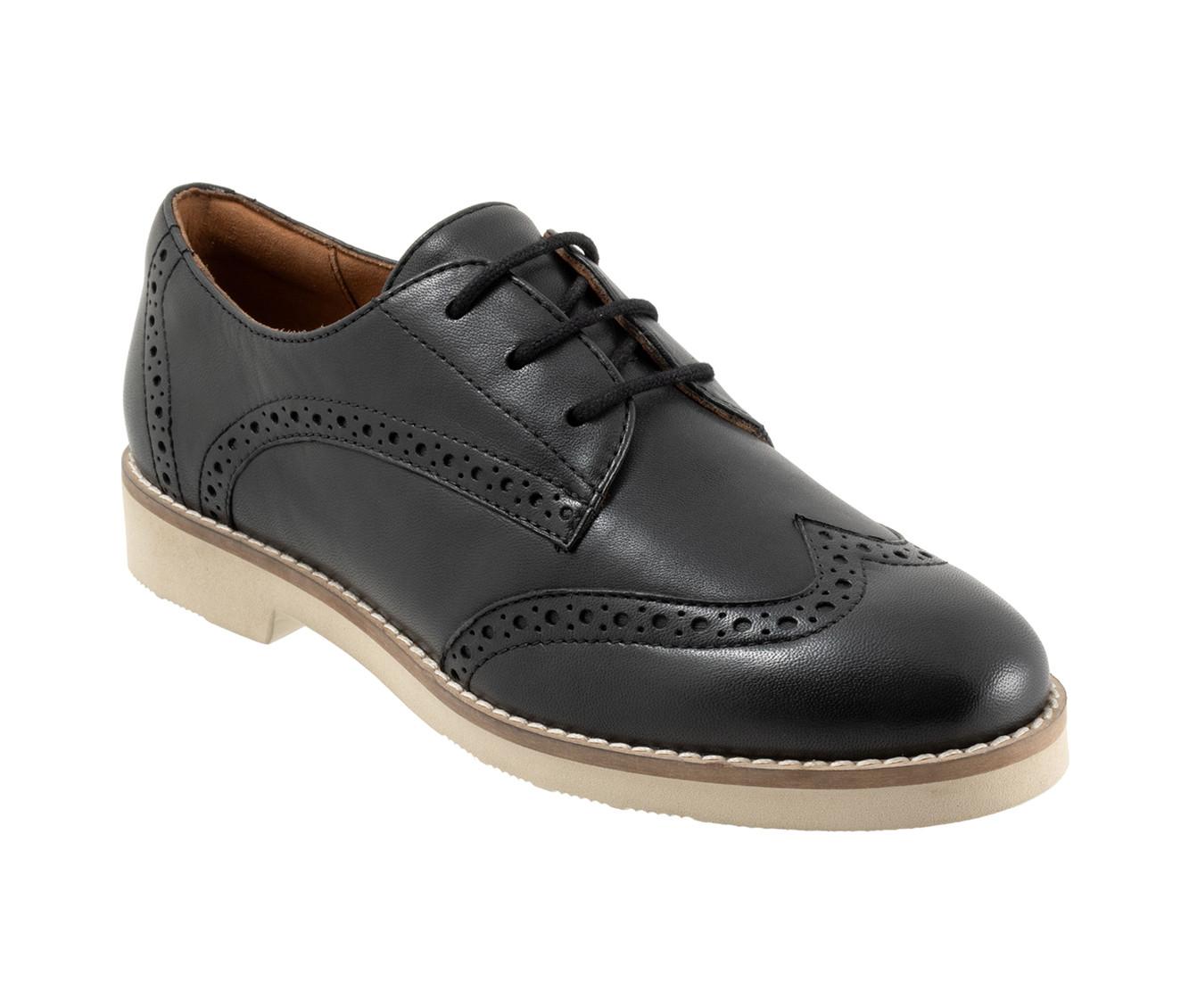 Women's Softwalk Willet Oxfords