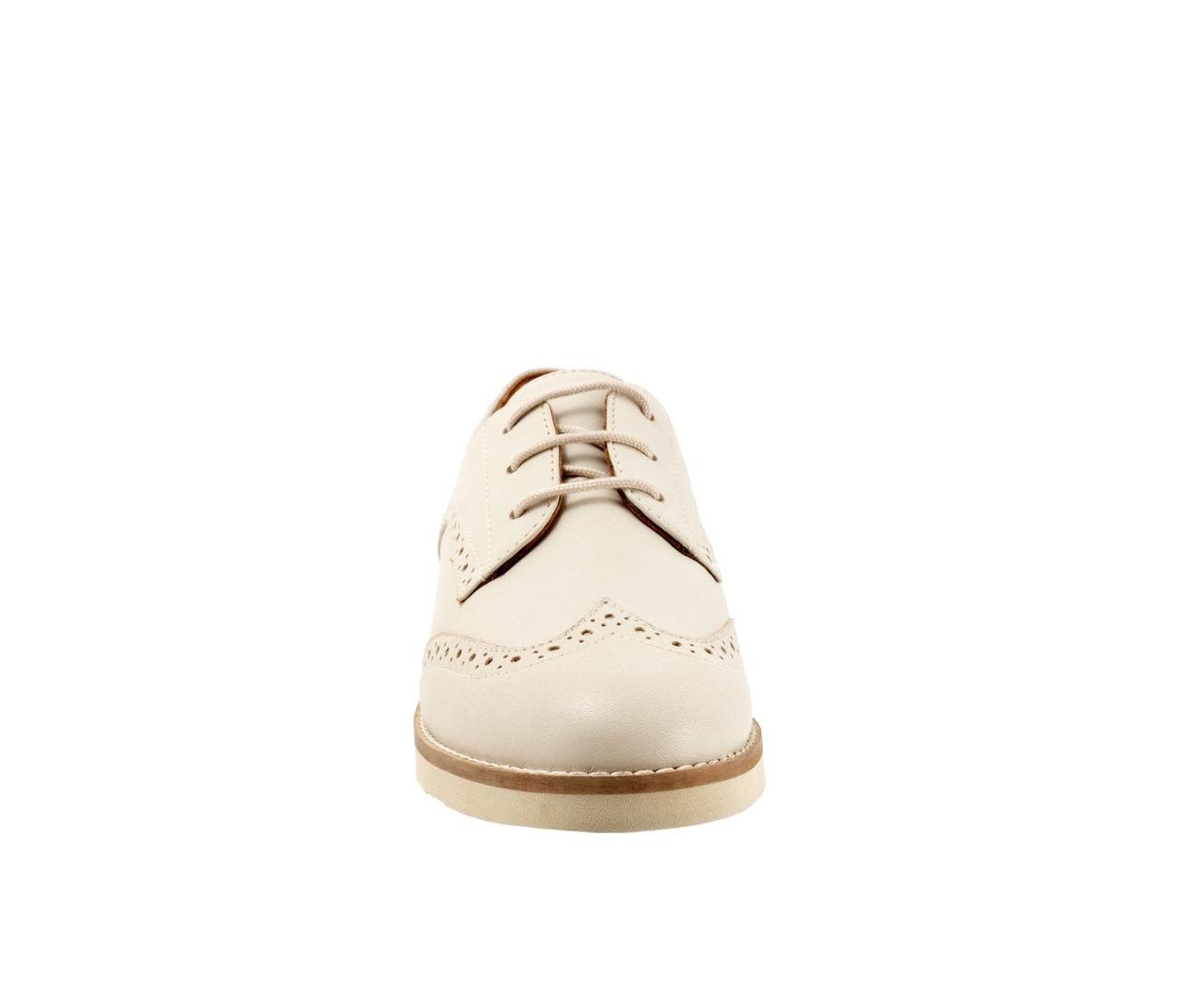 Women's Softwalk Willet Oxfords