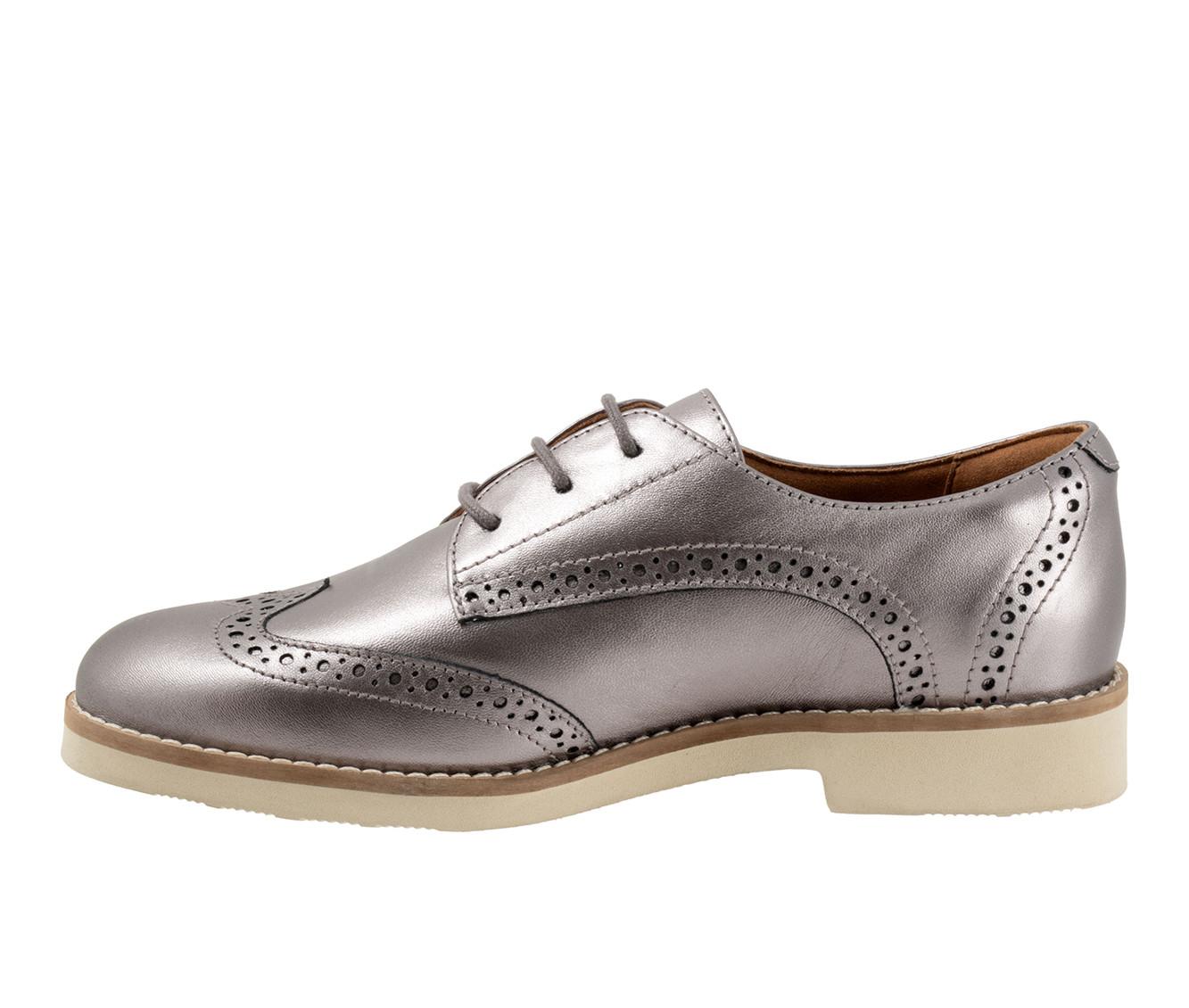 Women's Softwalk Willet Oxfords