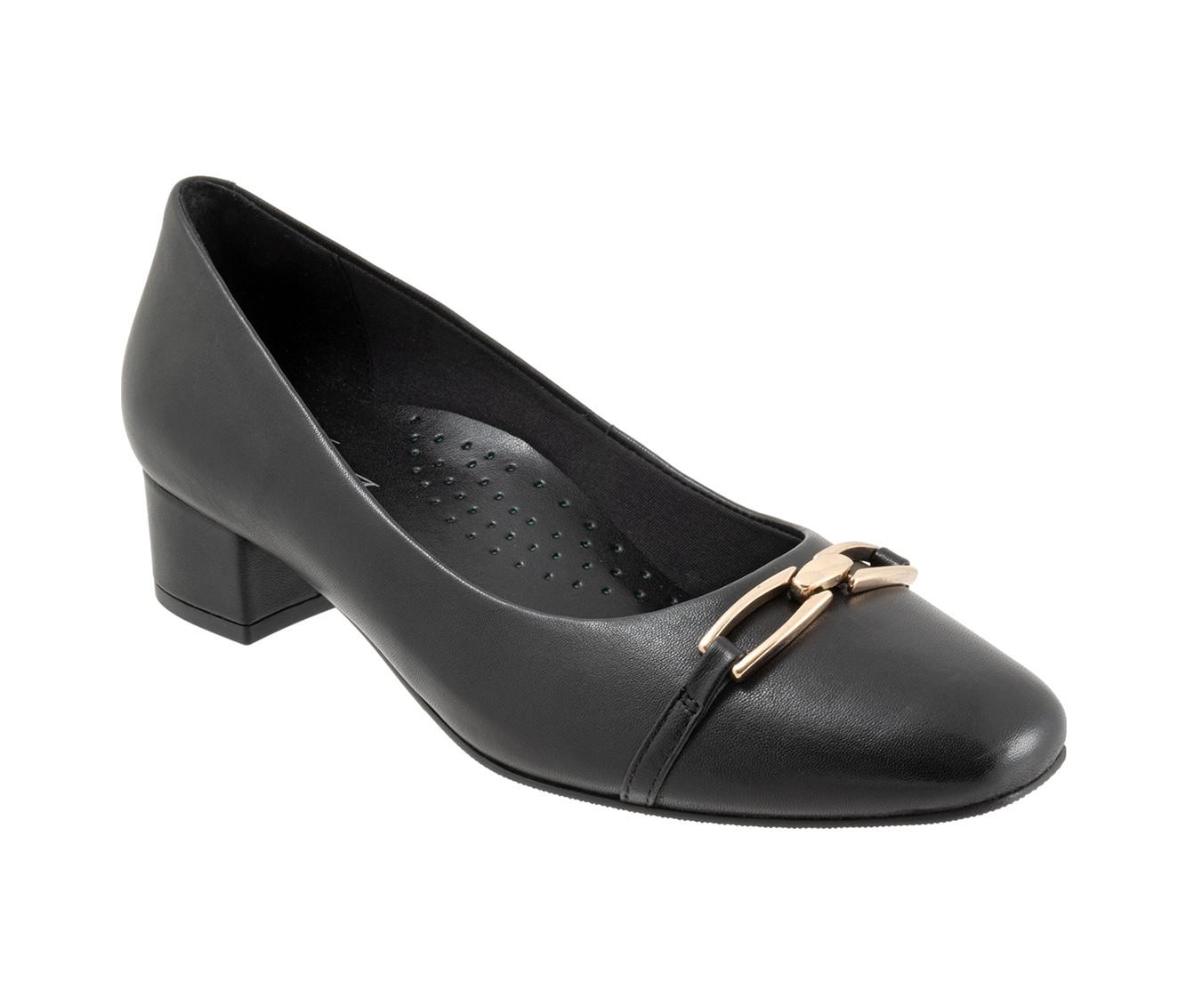 Women's Trotters Dakota Pumps