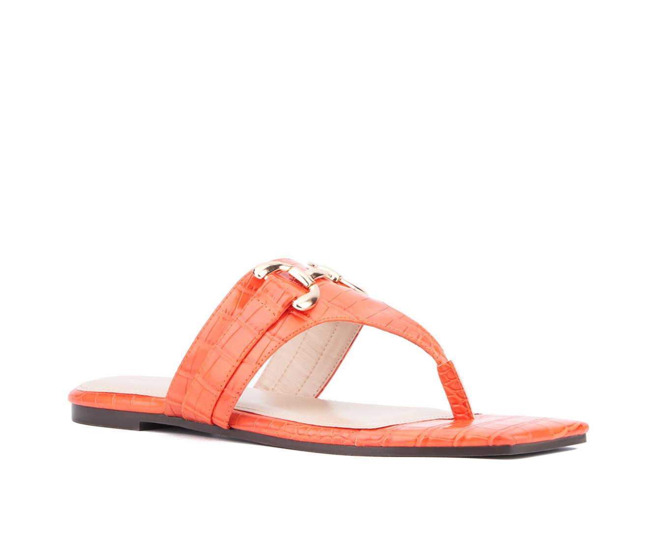 Women's Fashion to Figure Saralyn Flip-Flops