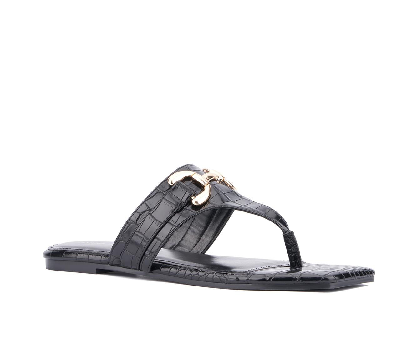 Women's Fashion to Figure Saralyn Flip-Flops