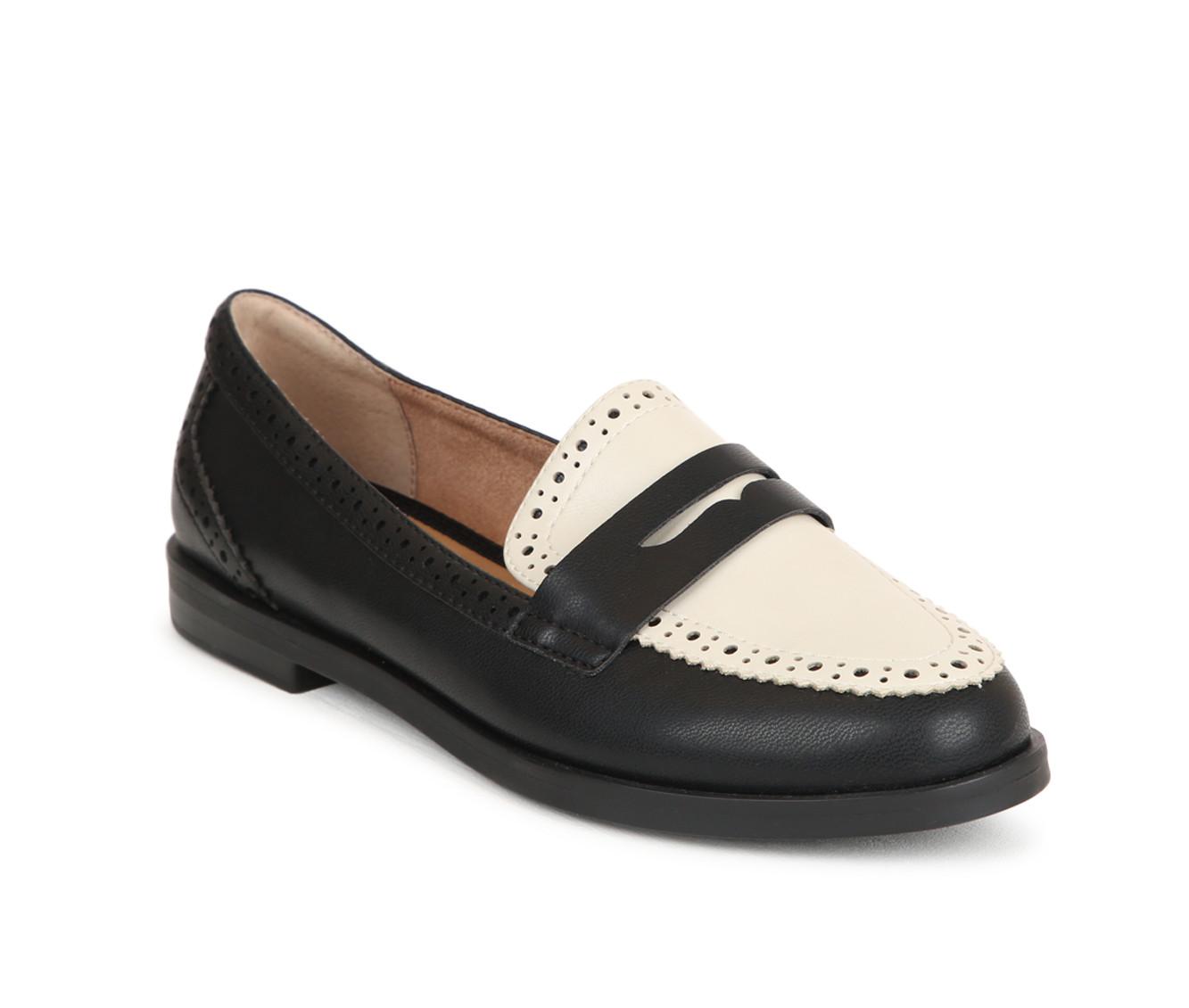 Women's Me Too Basil 18 Loafers